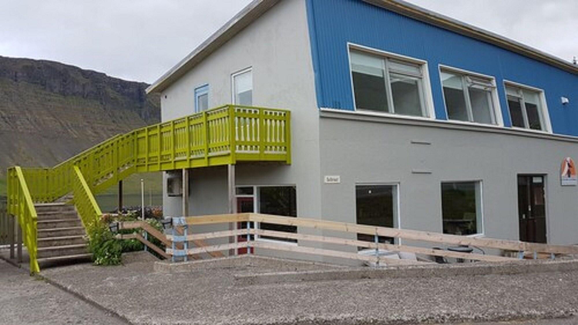 Vista Exterior Harbour Inn guesthouse