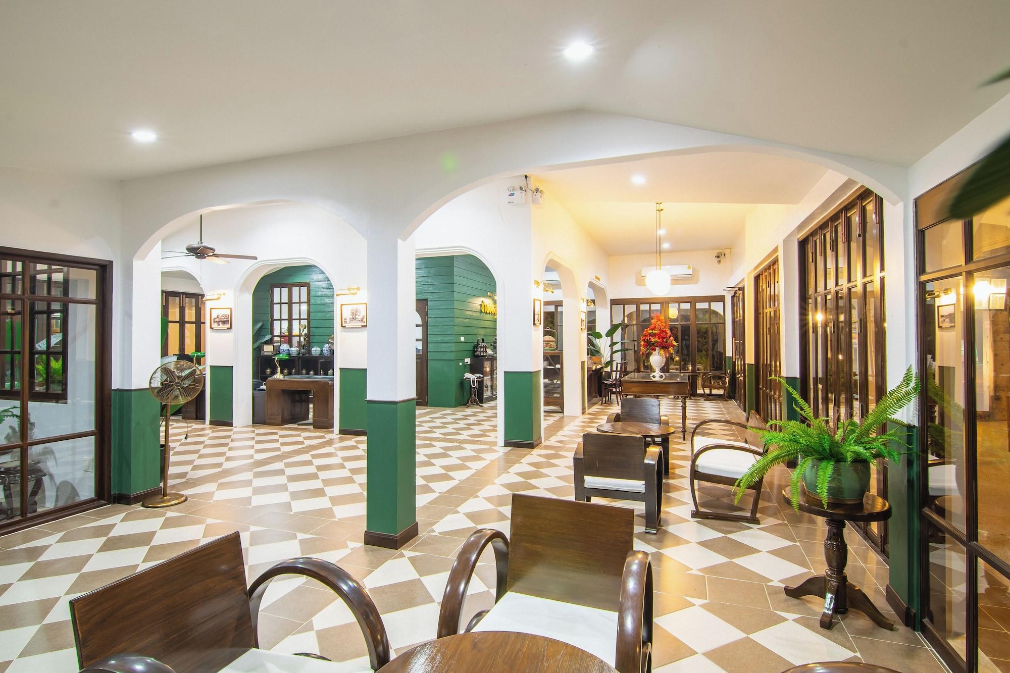 Vista Lobby Baan Pun Sook