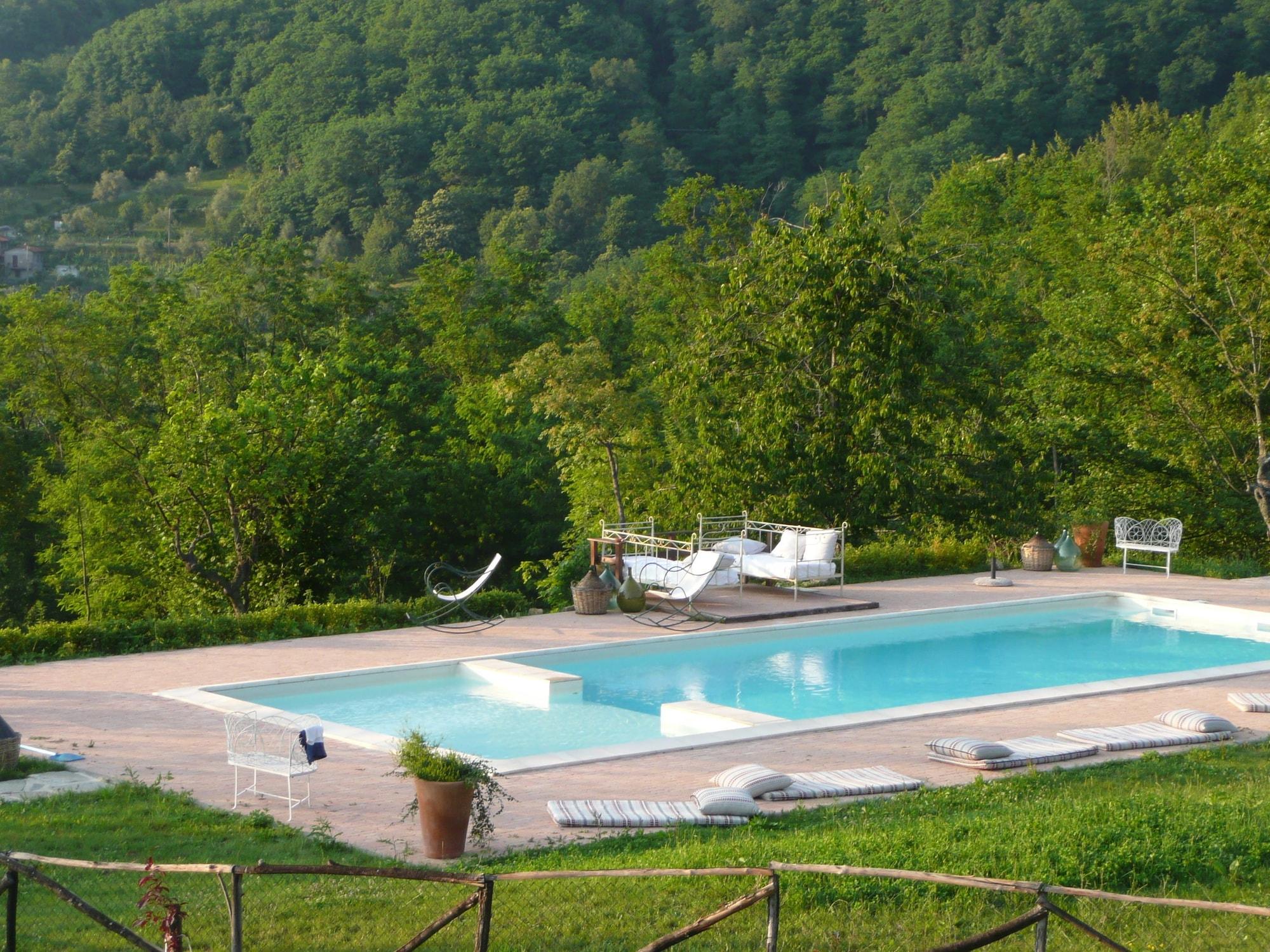 Vista Piscina Agriturismo Azienda Agricola Bortolotti