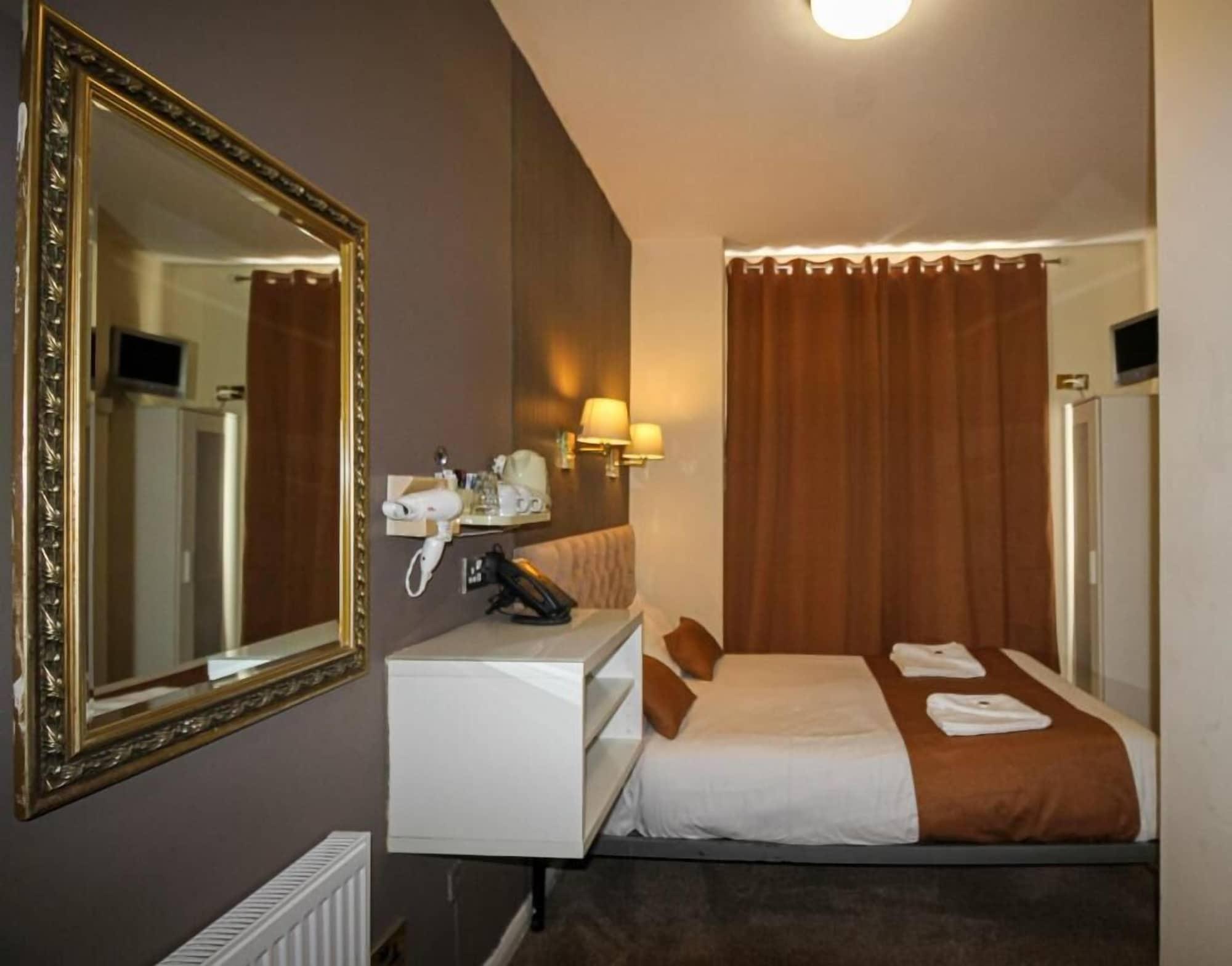 Varios Hyde Park Court Hotel