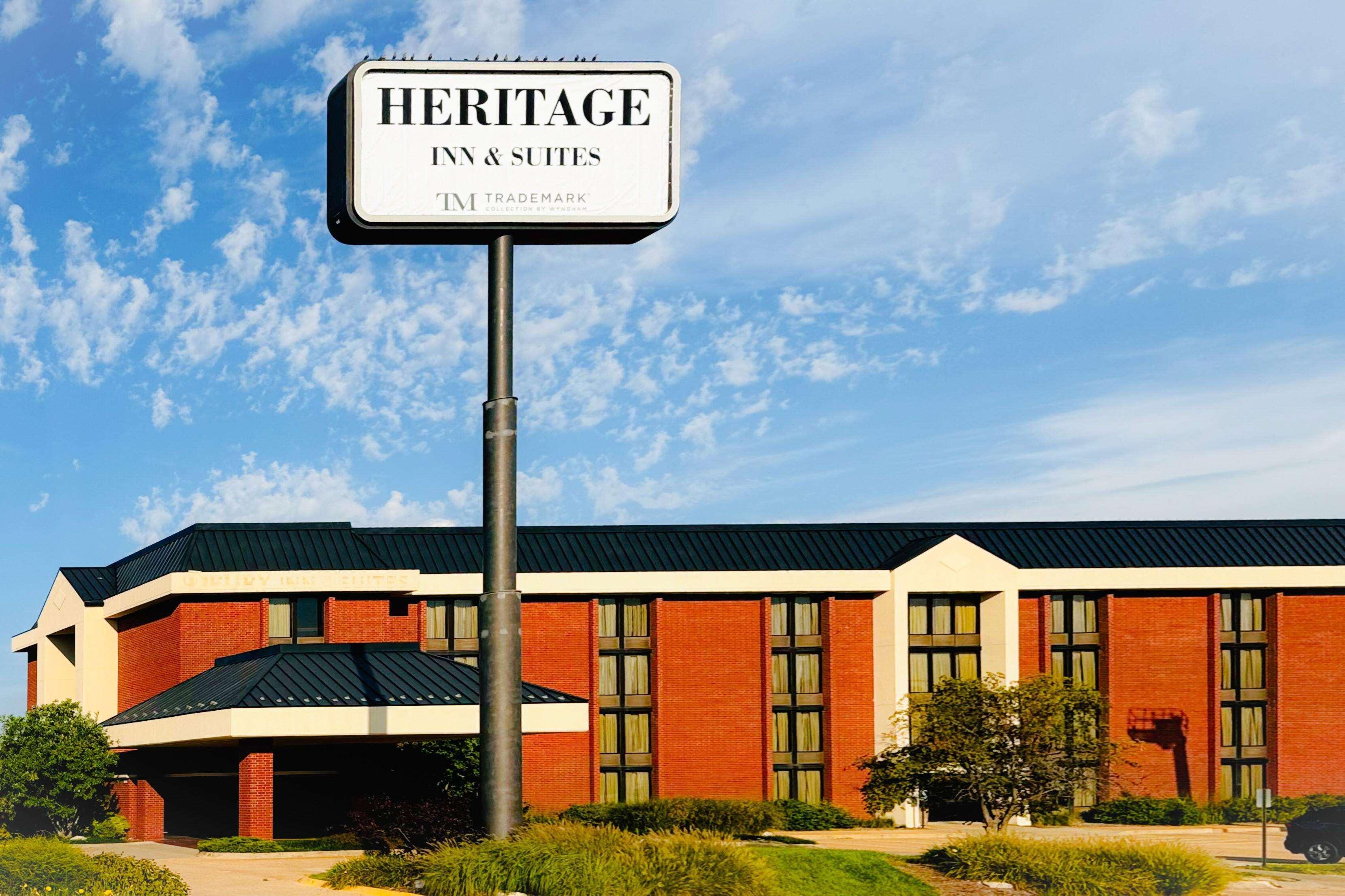 Vista Exterior Heritage Inn & Suites St. Louis/Fenton, Trademark by Wyndham