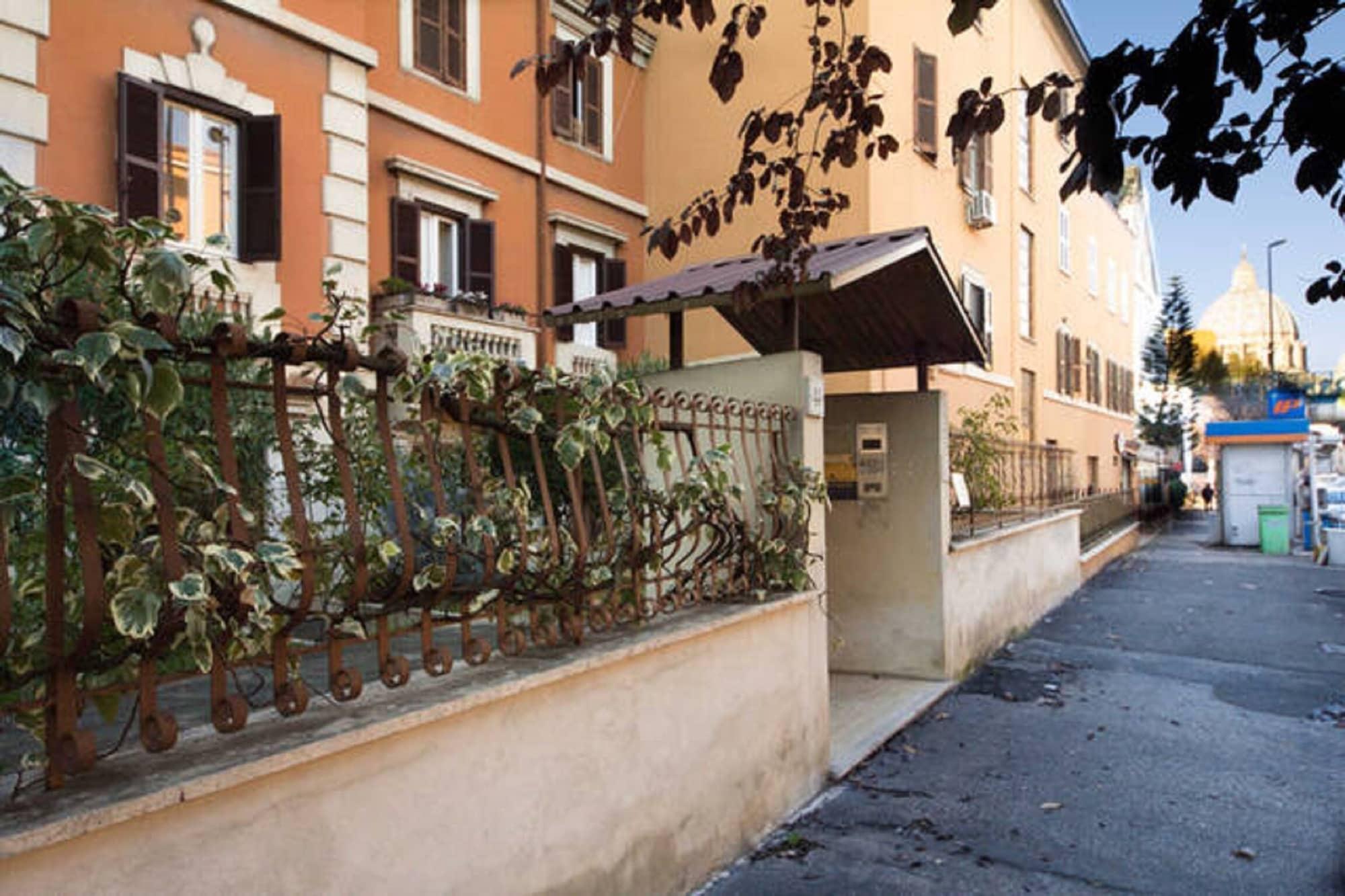 Vista Exterior Finally in Rome