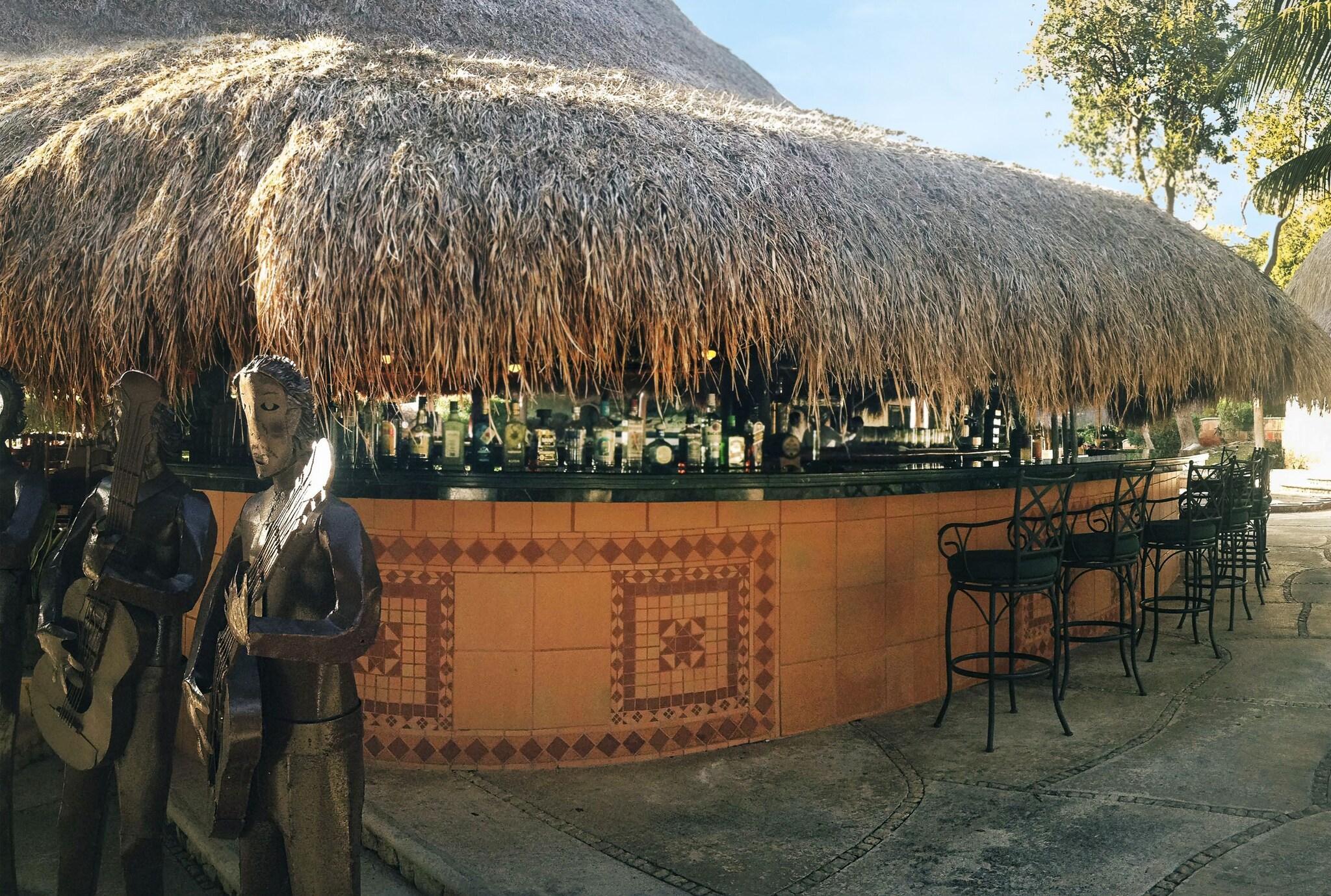 Bar/Salón The Lodge At Uxmal