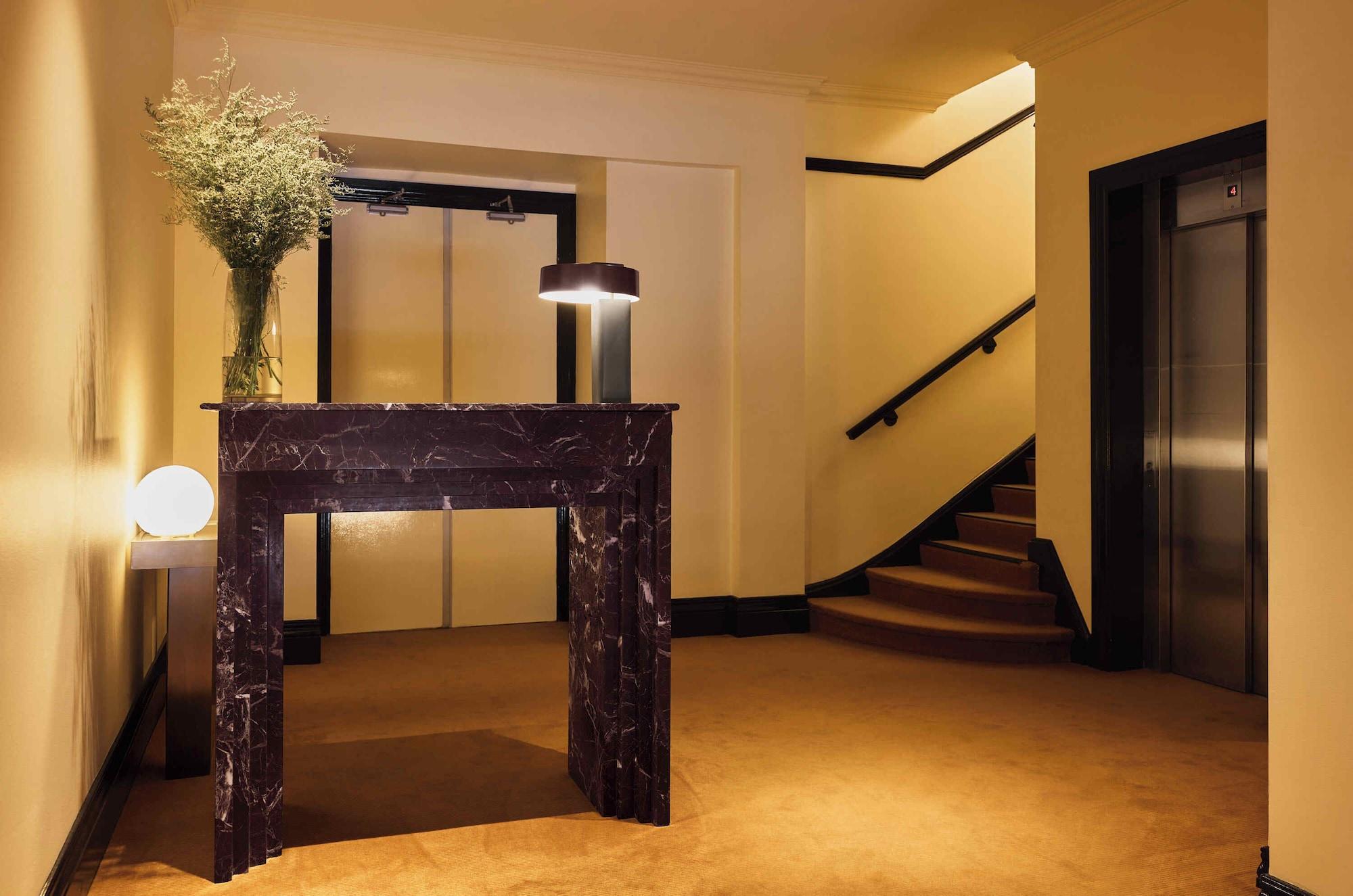 Vista Lobby Hotel Diplomat Sydney