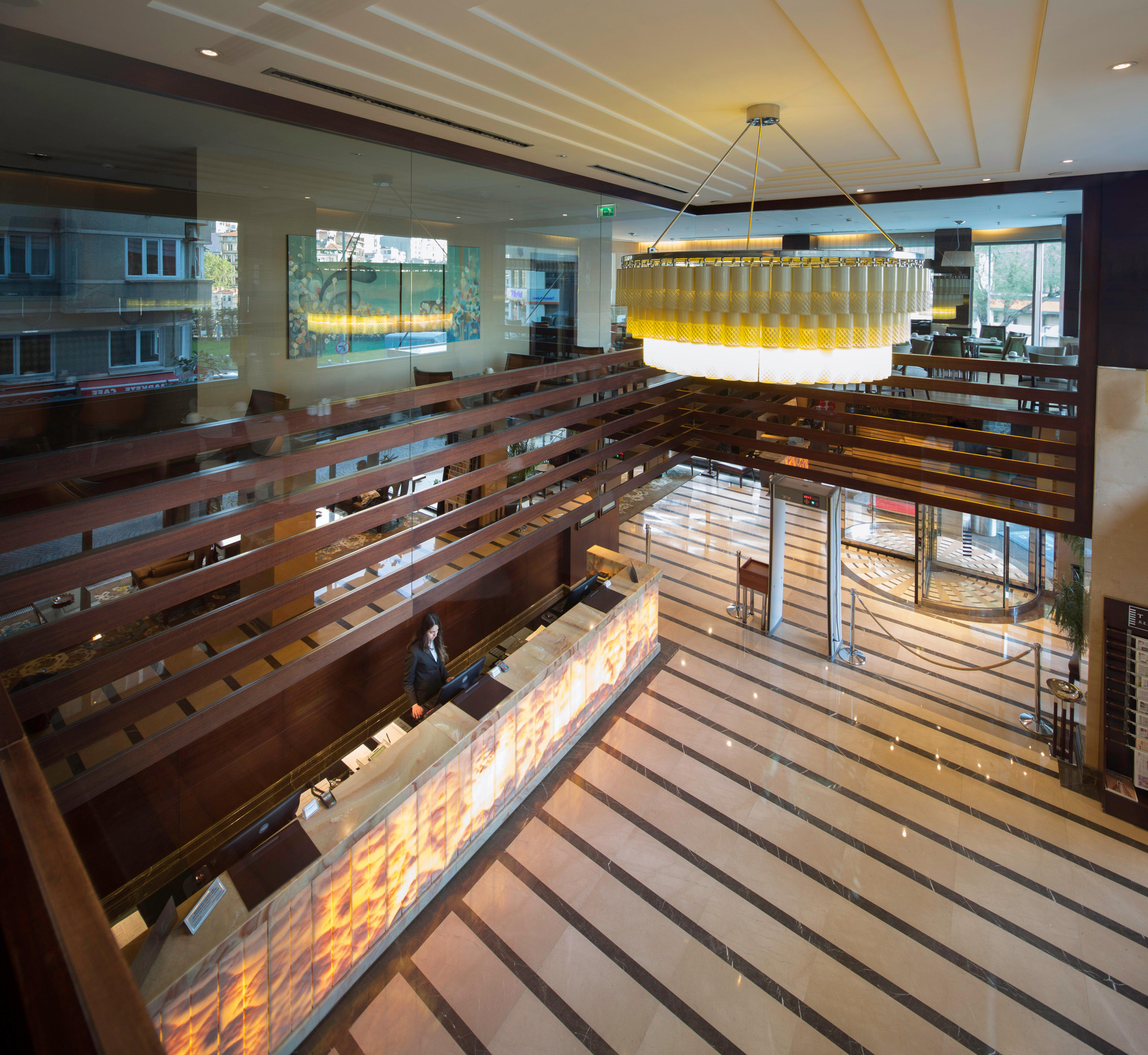 Vista Lobby Titanic City Taksim