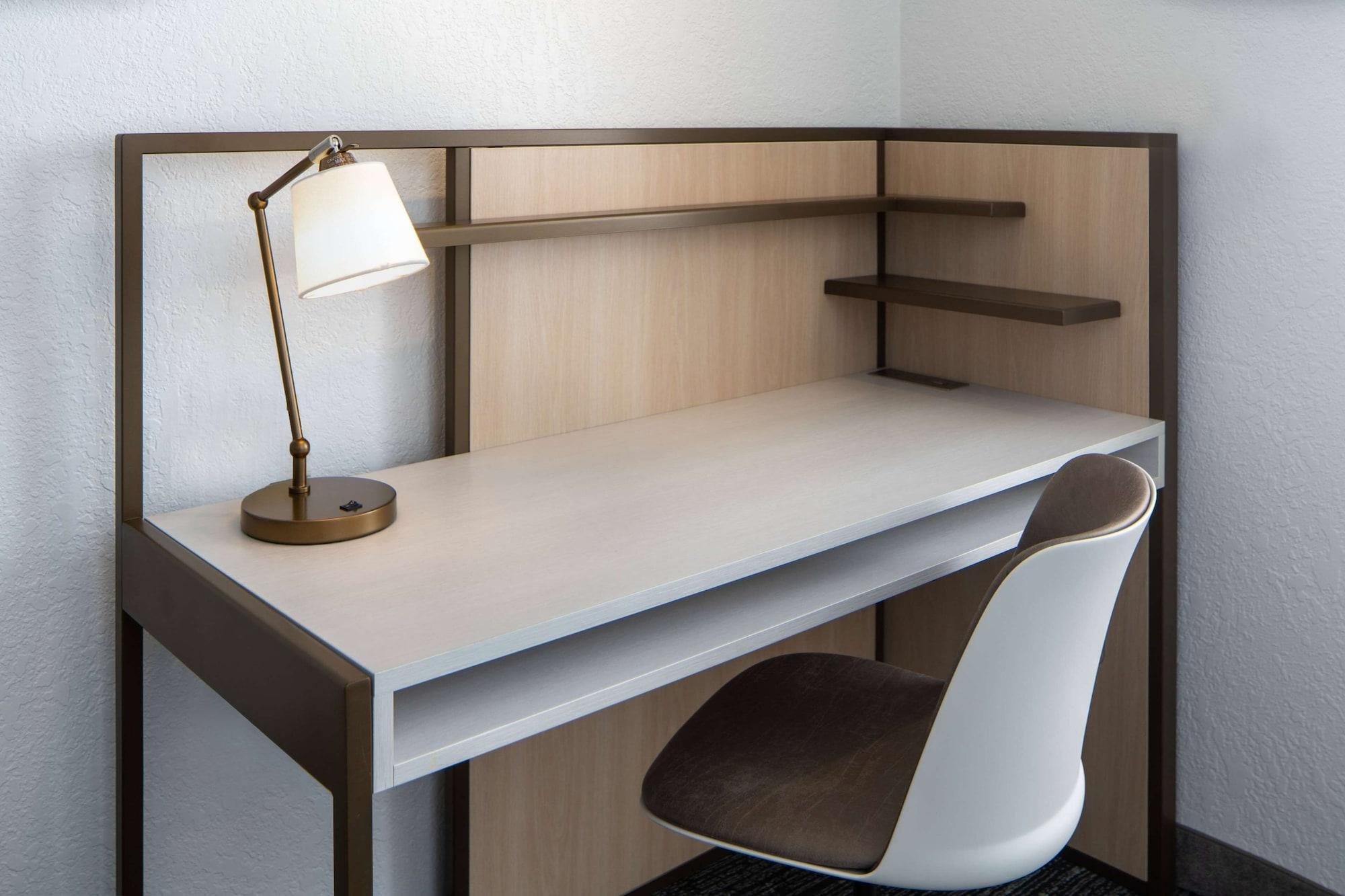 Set de Habitación Sonesta Simply Suites Falls Church