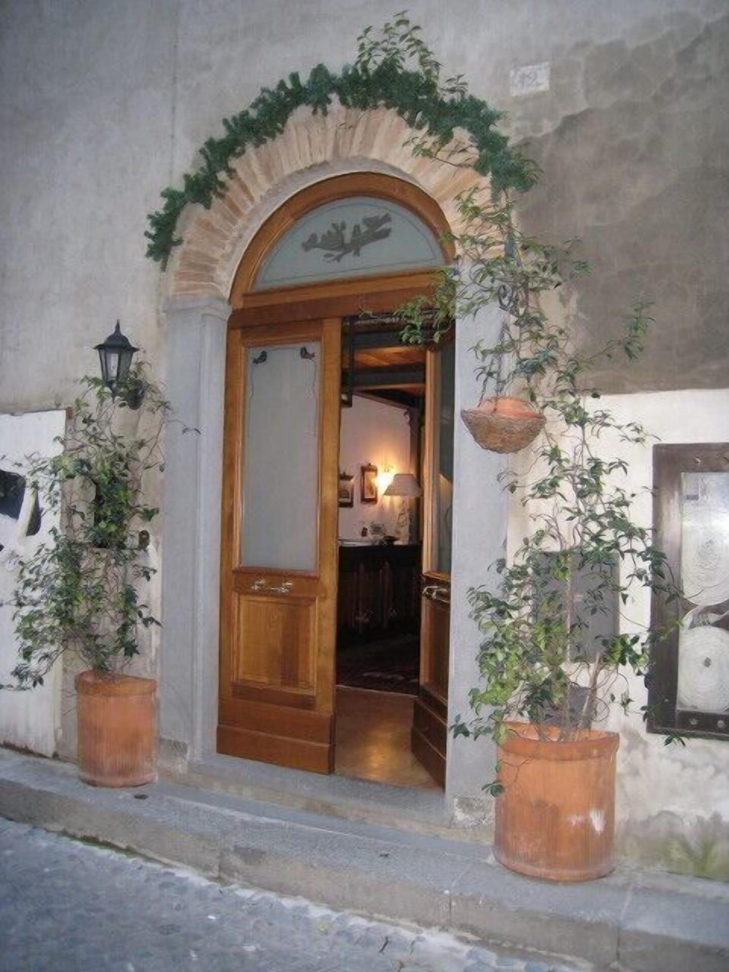 Vista Exterior B&B Michelangeli - Private Parking