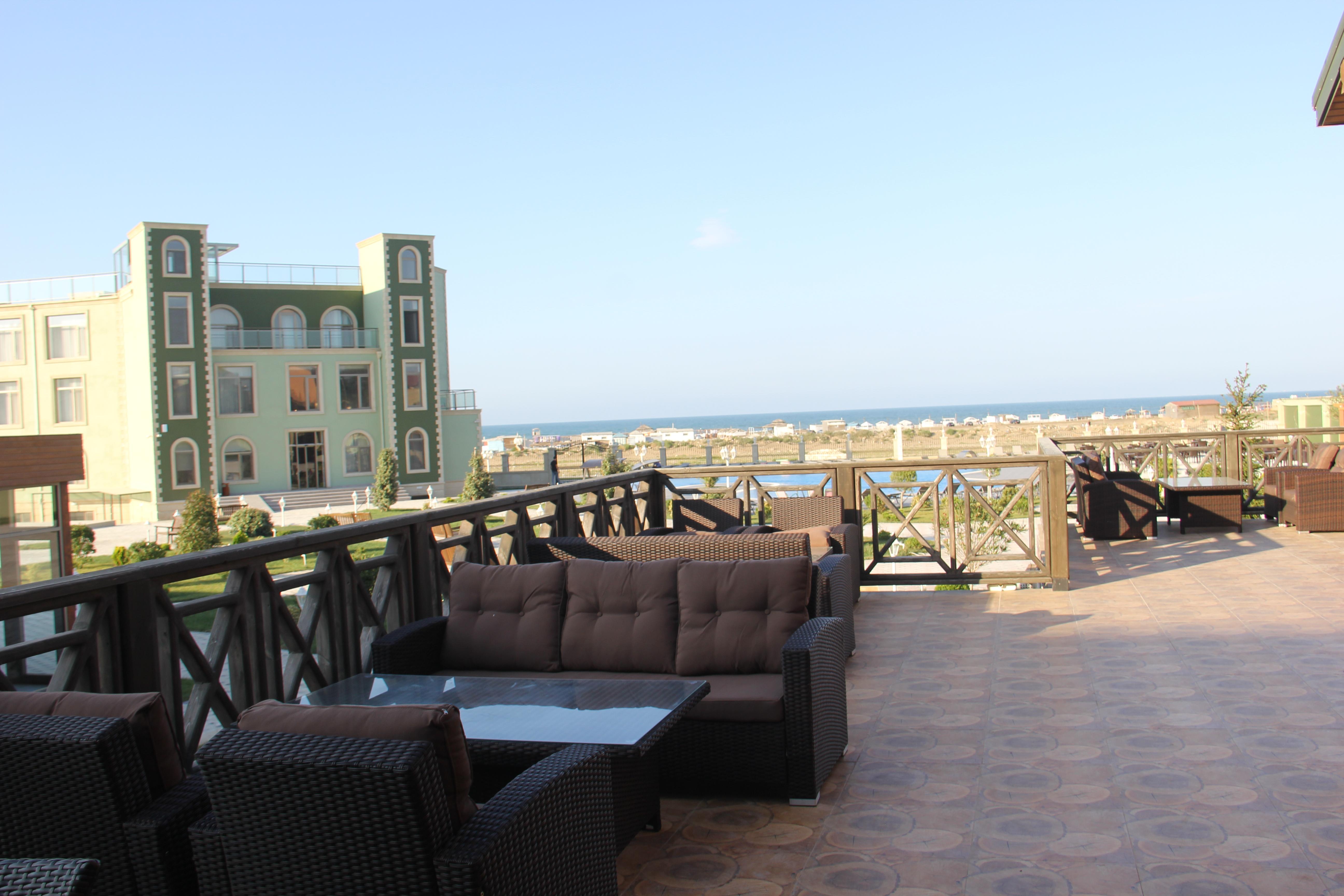 Bar/Salón Khazar Inji