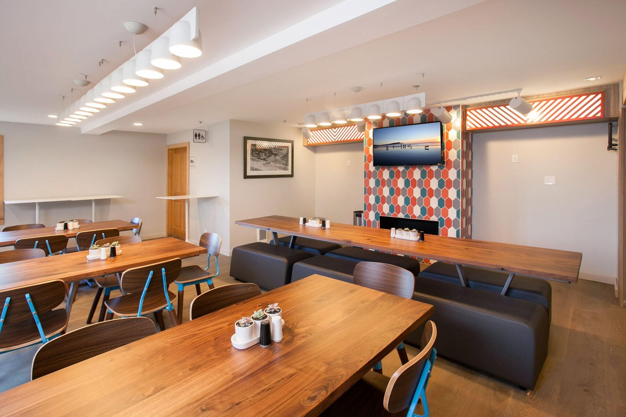 Restaurant Inn At Seaside