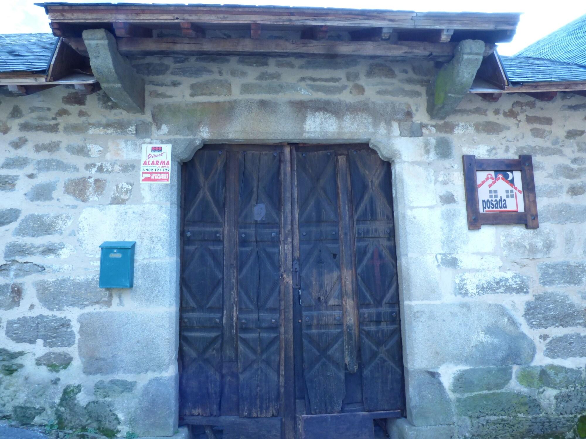 Vista Exterior La Posada de Pedrazales