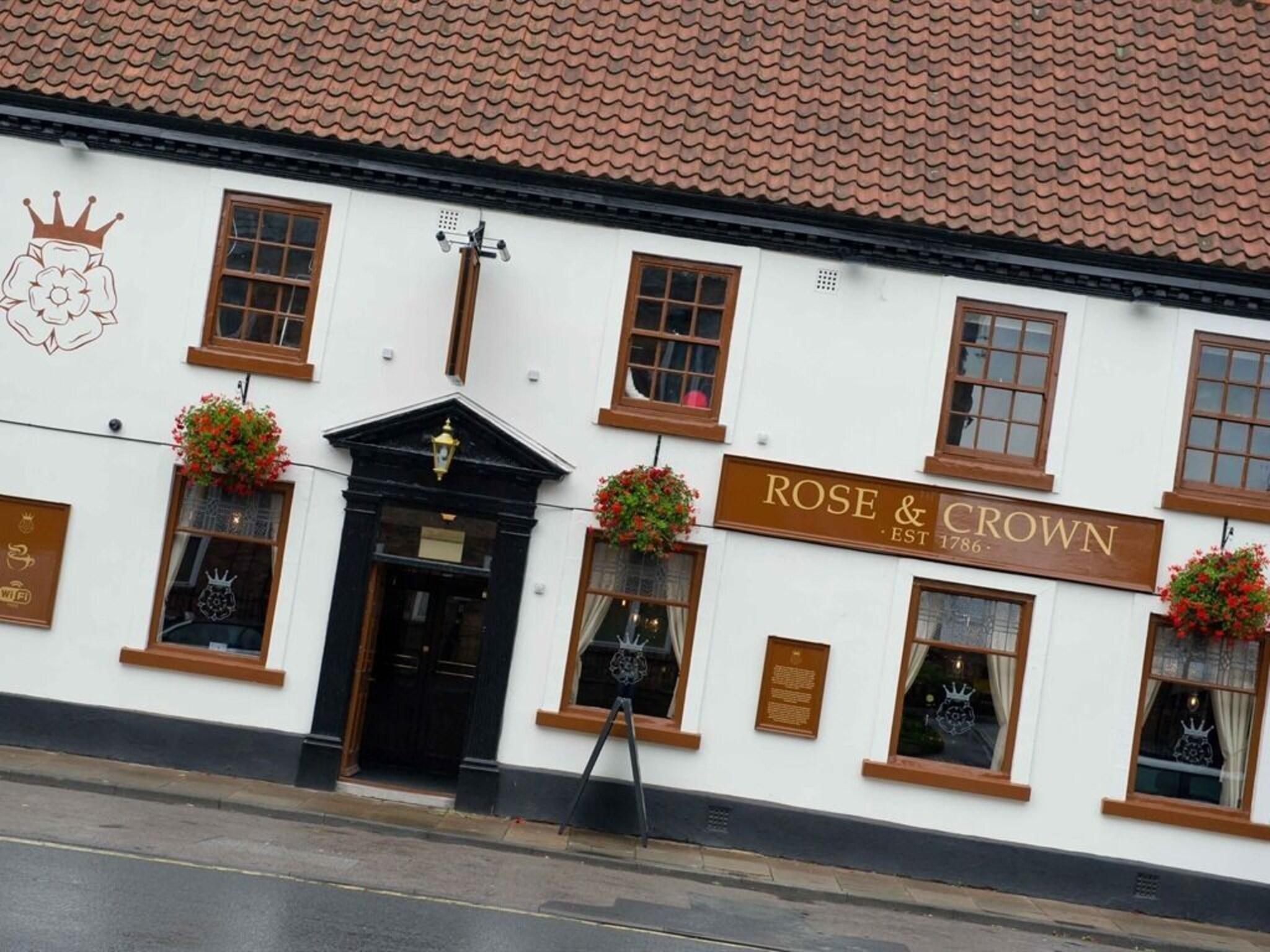 Vista Exterior The Rose and Crown
