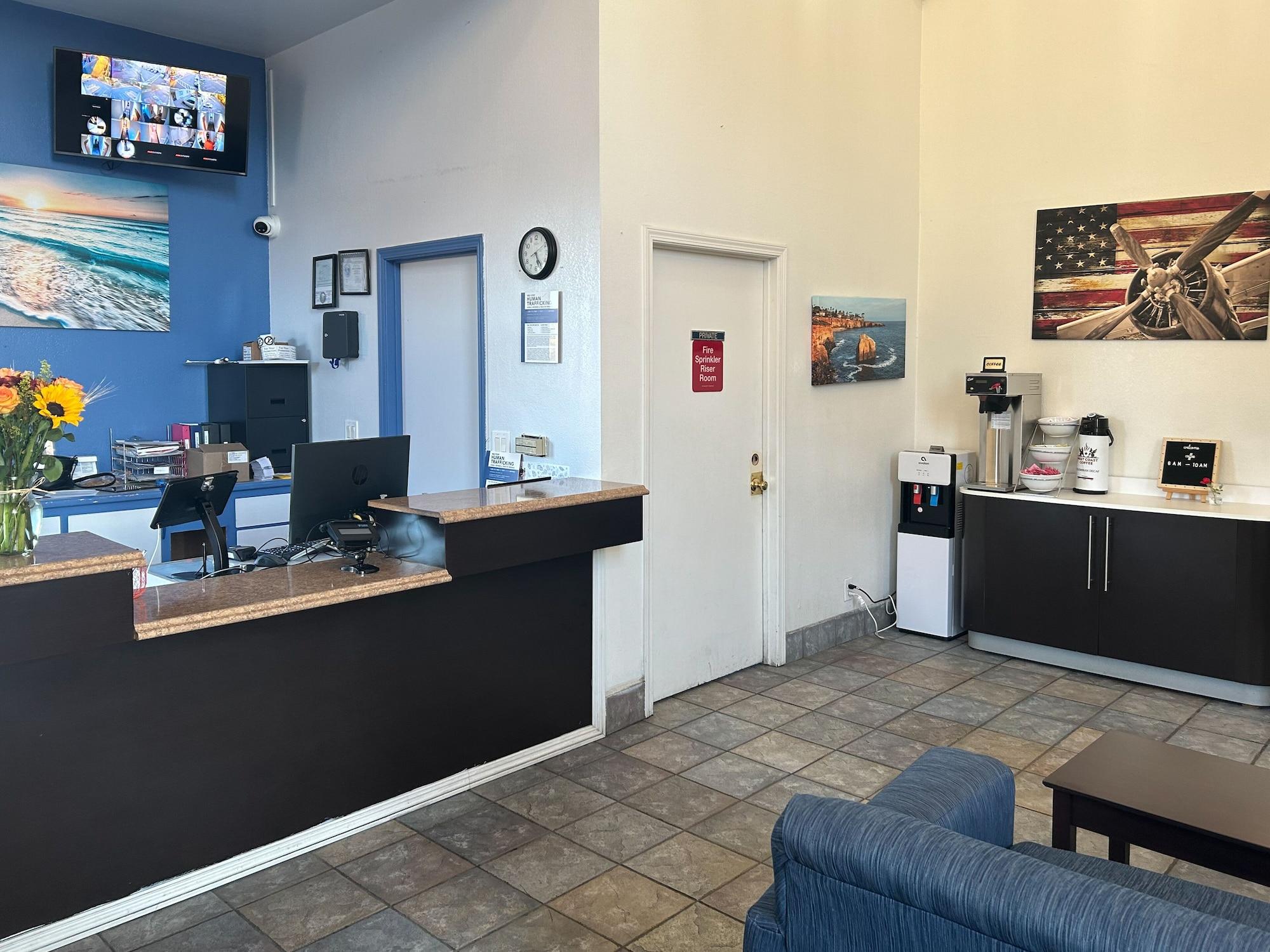Vista Lobby Studio 6 Suites Cameron Park, CA – Folsom