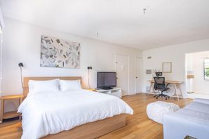Alquiler Vacacional - Charming Echo Park Studio. Pet-Friendly!