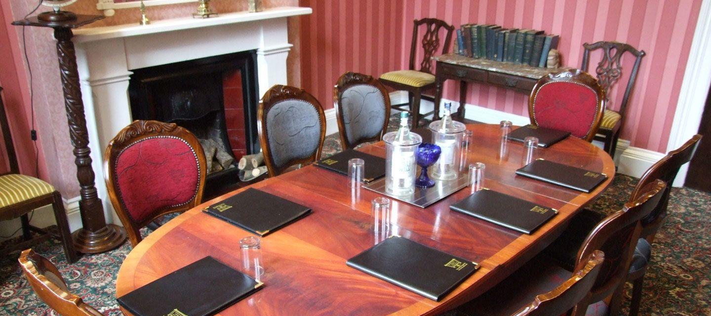 Sala de Reuniones Wroxall Abbey Hotel