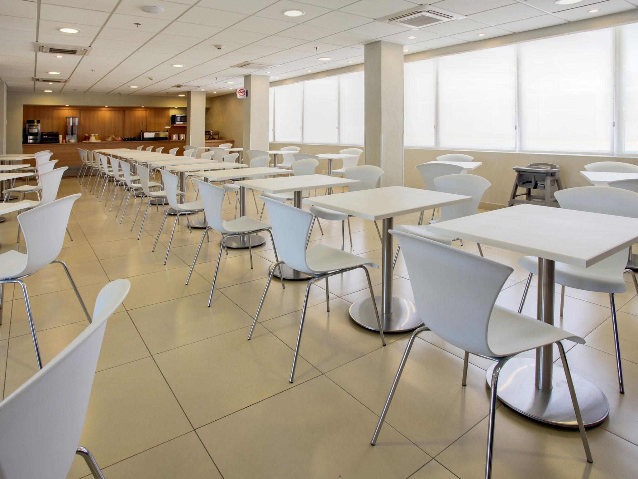 Restaurant City Express by Marriott San Jose Costa Rica