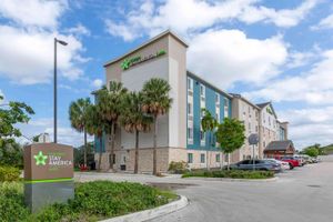 Alojamiento - Woodspring Suites Deerfield Beach