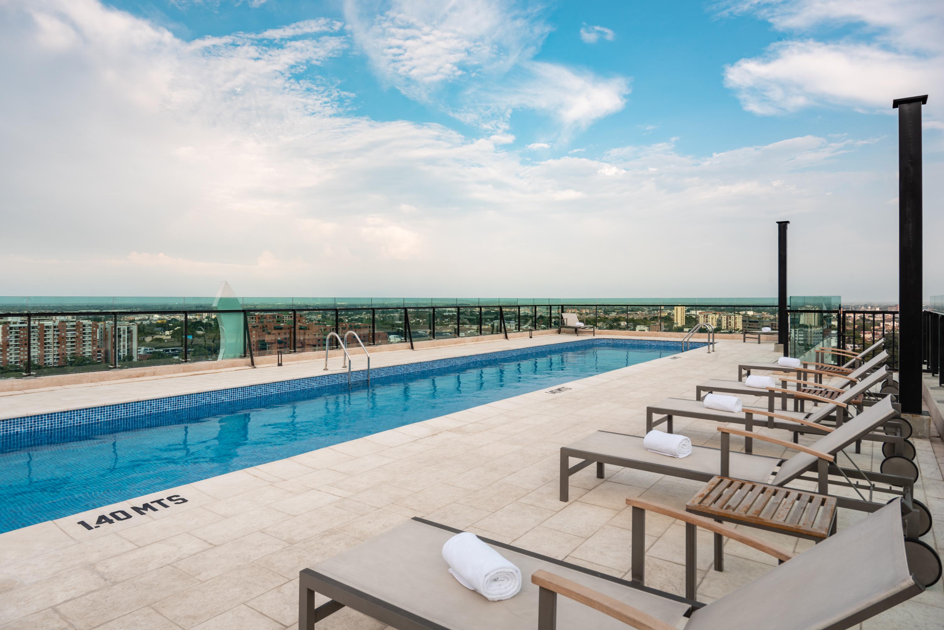 Vista Piscina Hotel Spirito by Spiwak