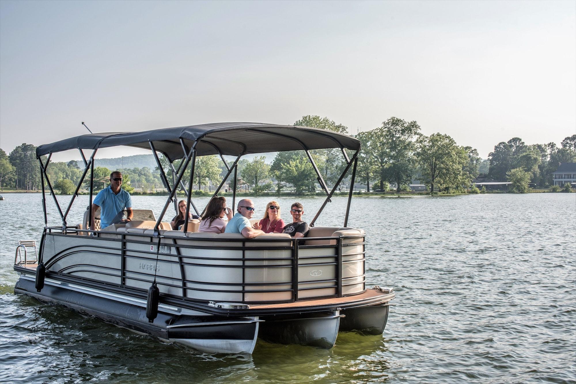 Instalaciones Recreativas Lookout Point Lakeside Inn