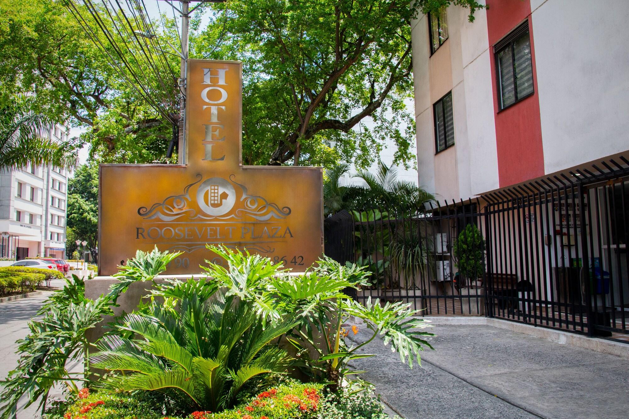 Varios Hotel Roosevelt Plaza