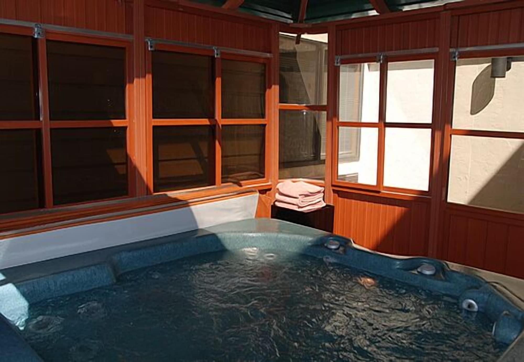 Spa Boulder Twin Lakes Inn