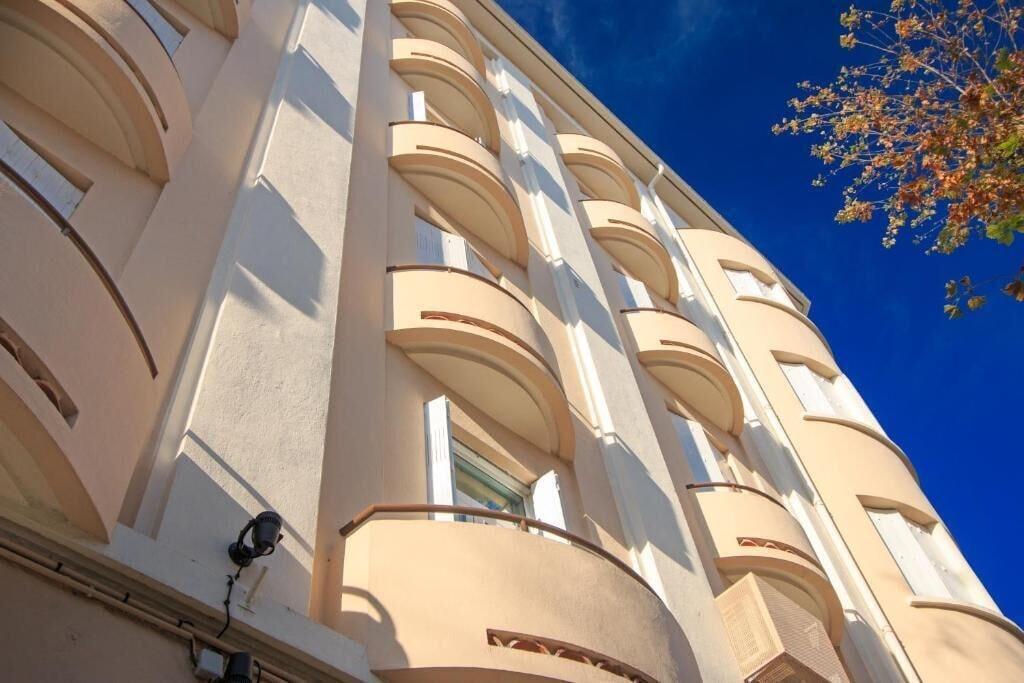 Vista Exterior The Originals City, Hôtel Mondial, Perpignan