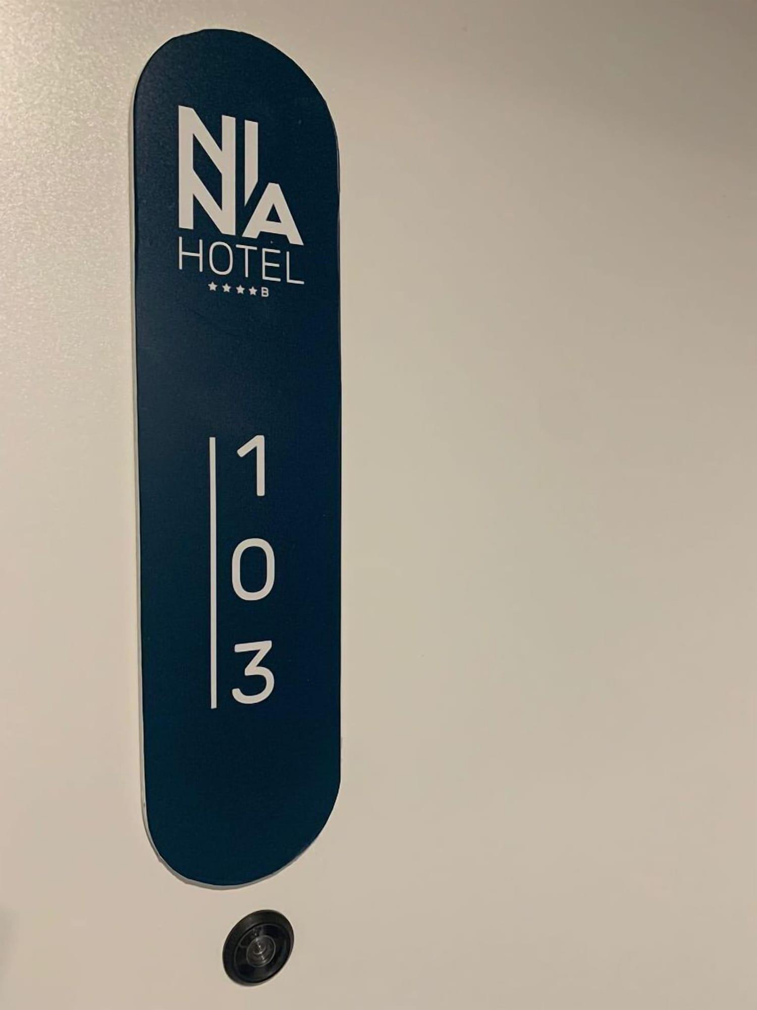 Varios Hotel Nina