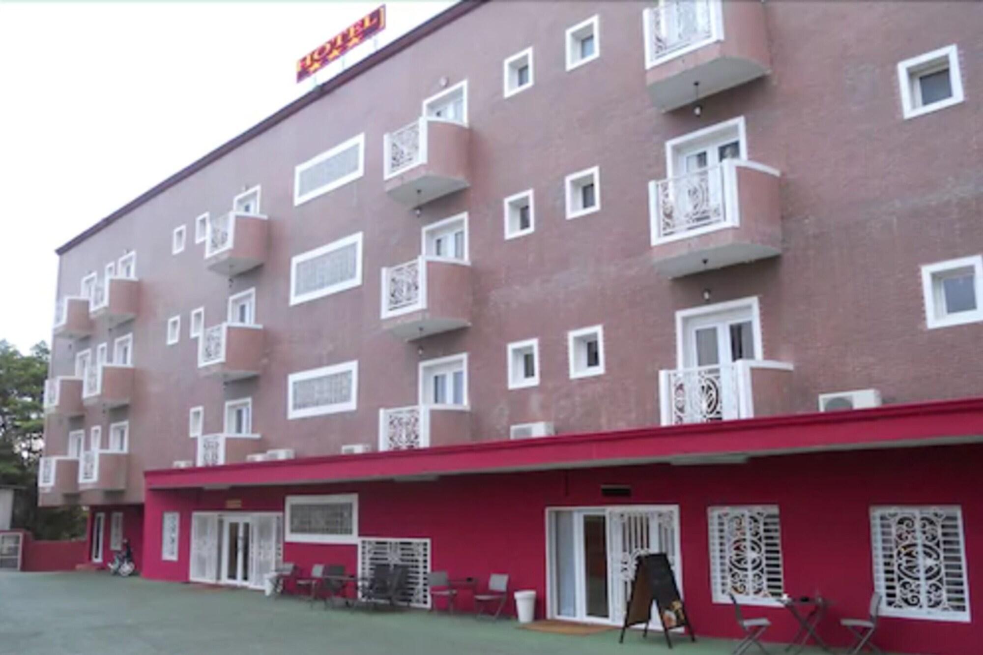 Vista Exterior Hotel Imperial