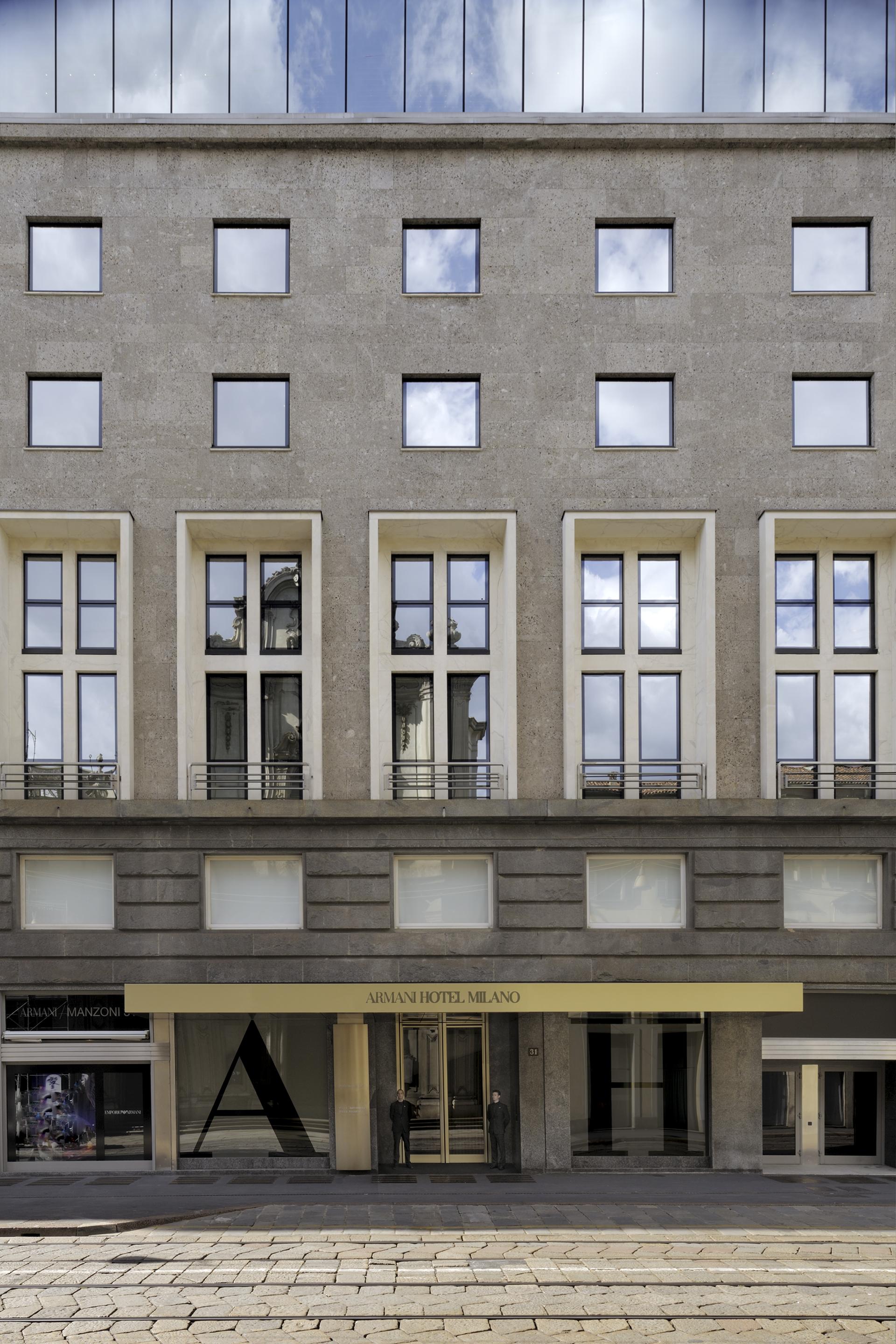 Vista Exterior Armani Hotel Milano