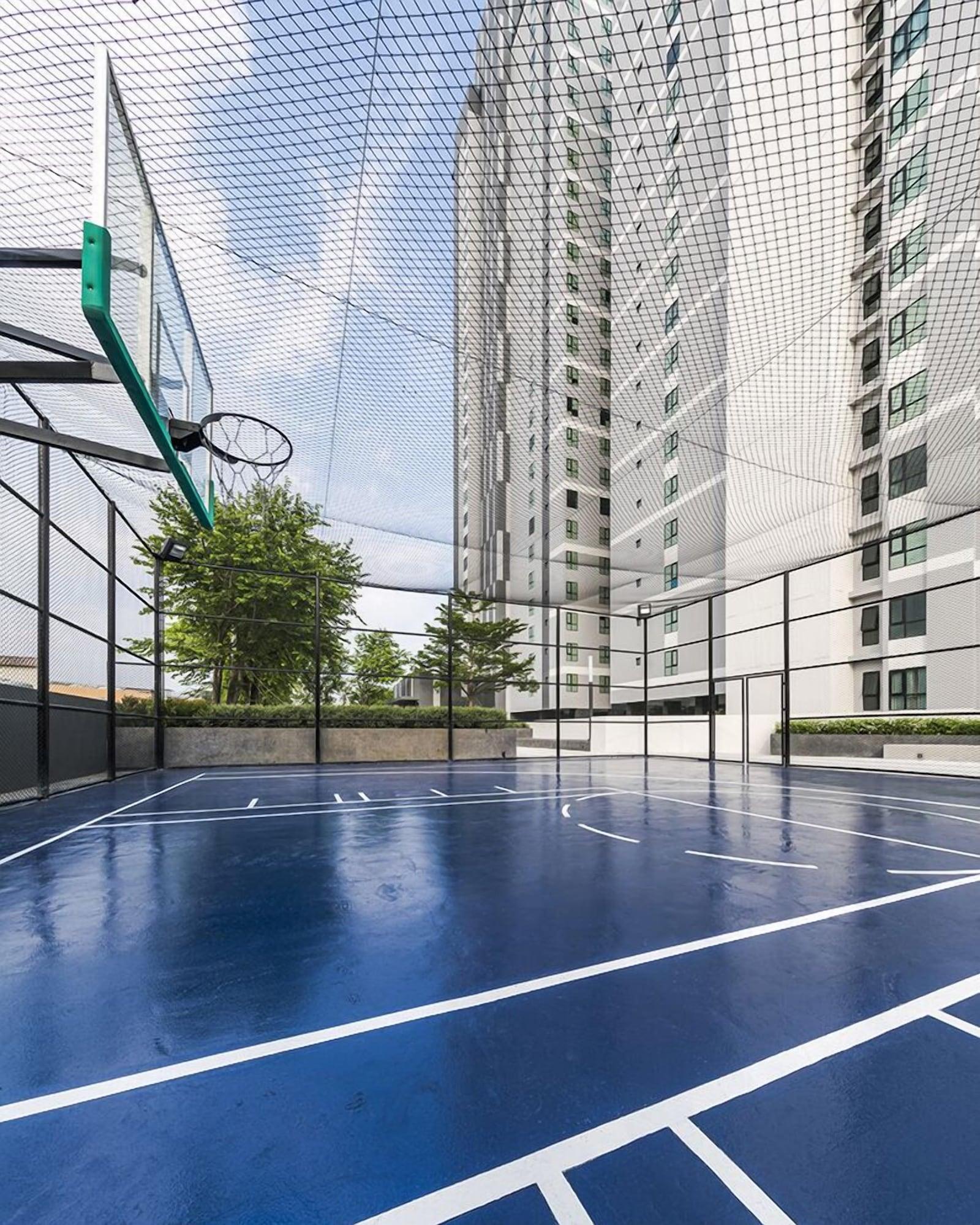 Instalaciones Recreativas THE BASE Central Pattaya by UL