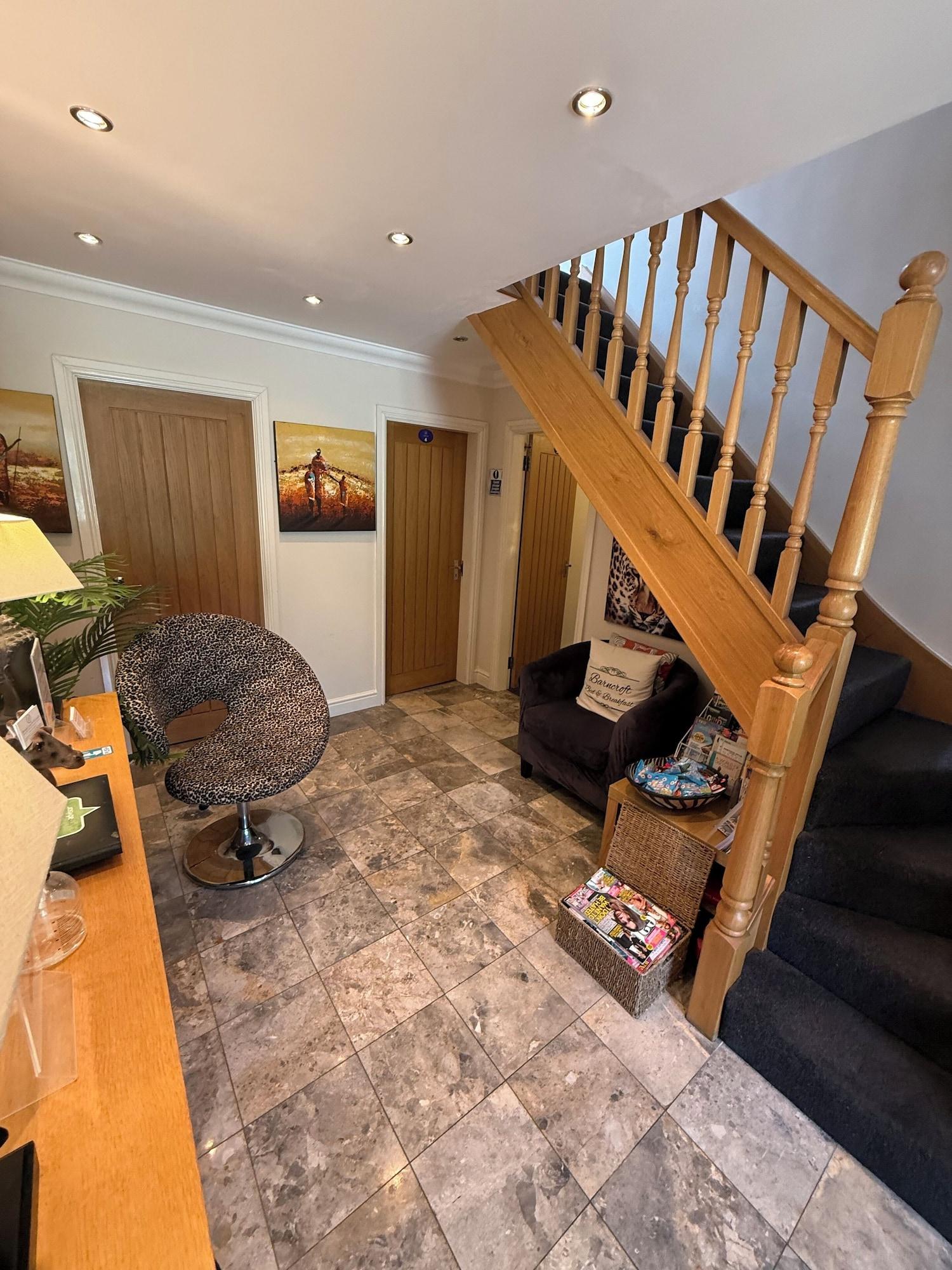 Vista Lobby Barncroft Luxury Guest House