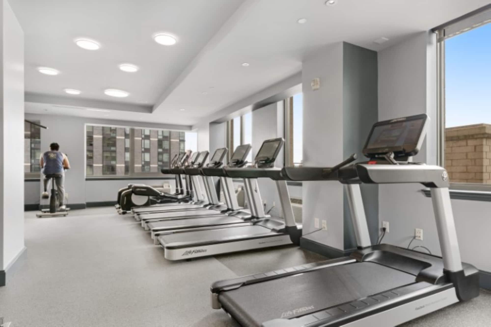 Gimnasio Global Luxury Suites Downtown Jersey City