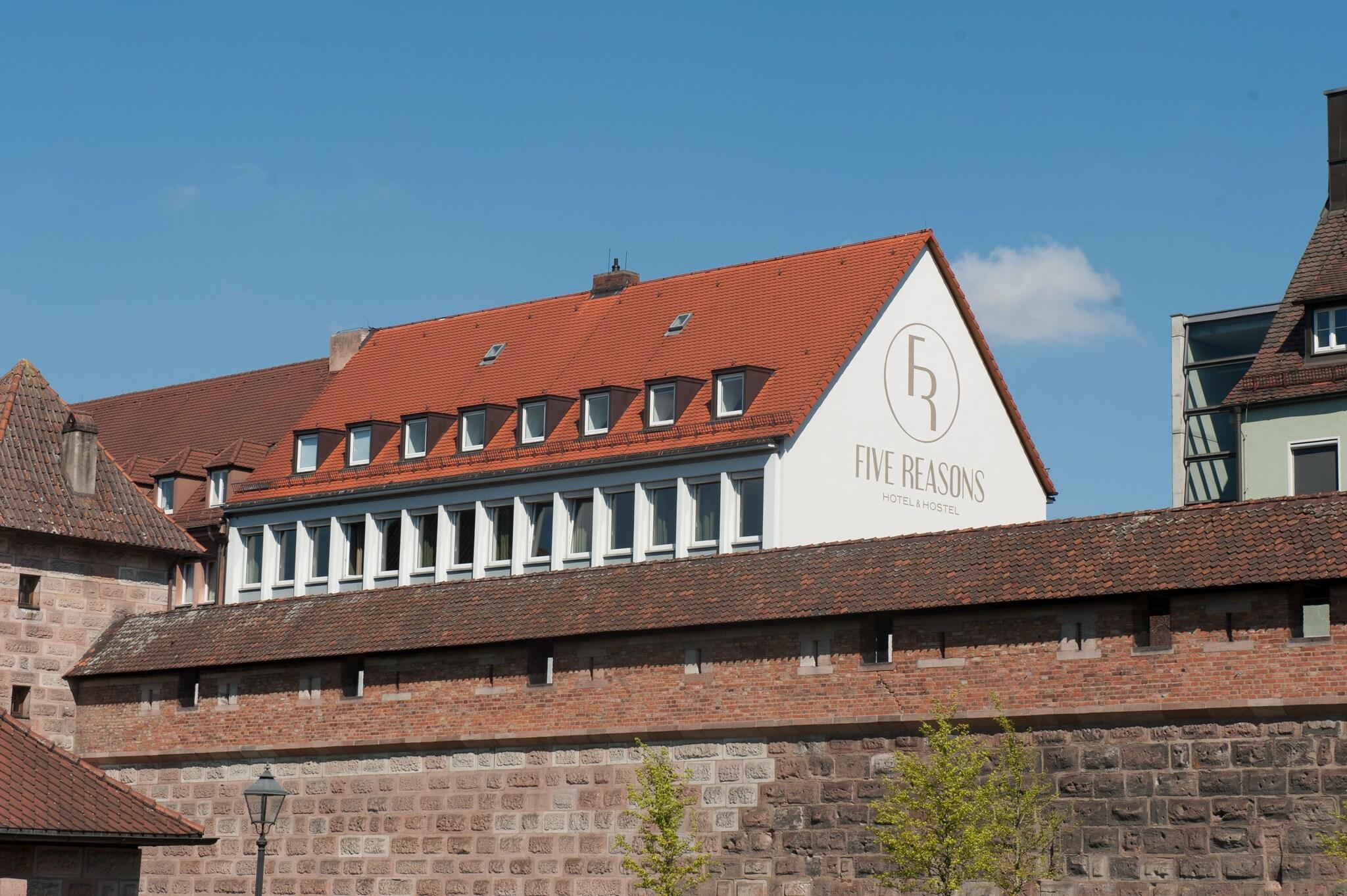 Vista Exterior Five Reasons Hotel & Hostel