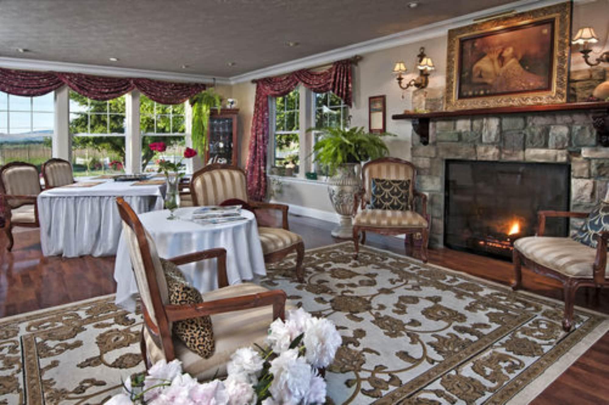 Restaurant Cozy Rose Inn