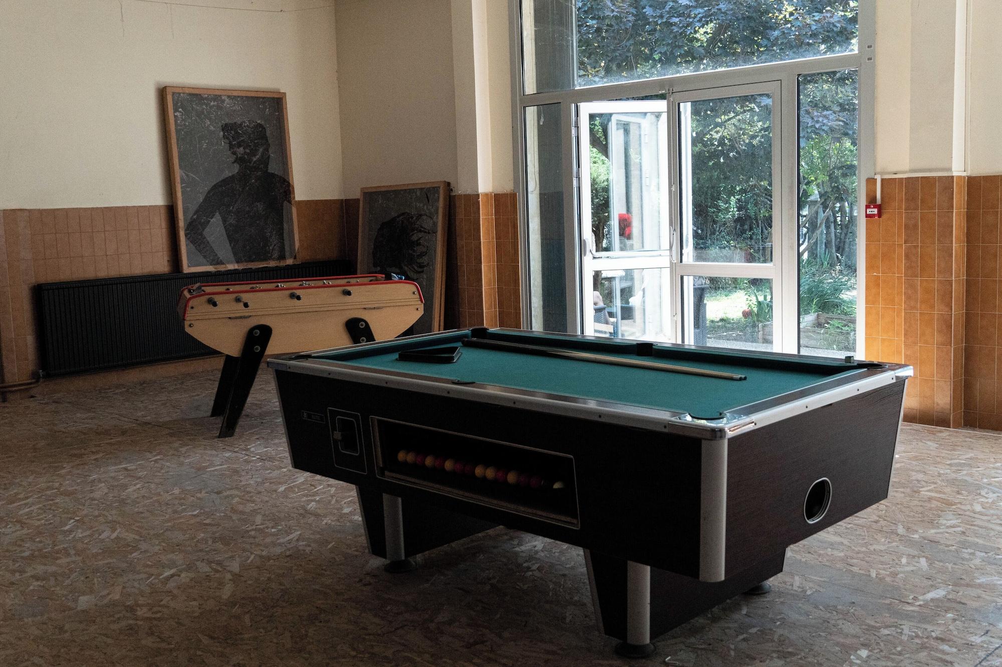 Instalaciones Recreativas Auberge de Jeunesse HI Arles
