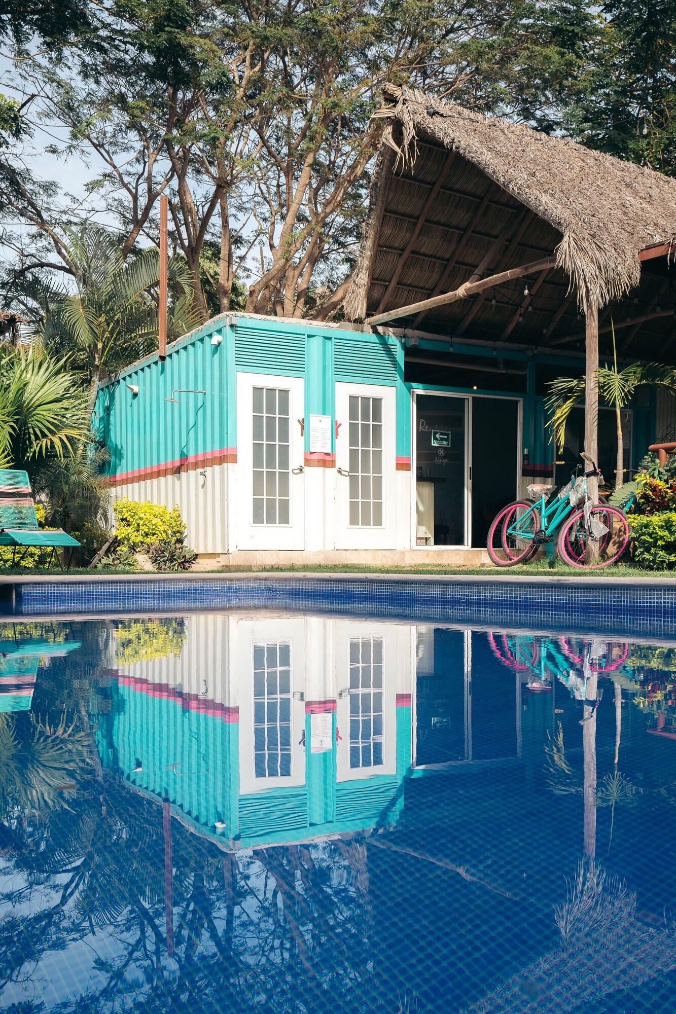 Varios Nuiya Hoteles