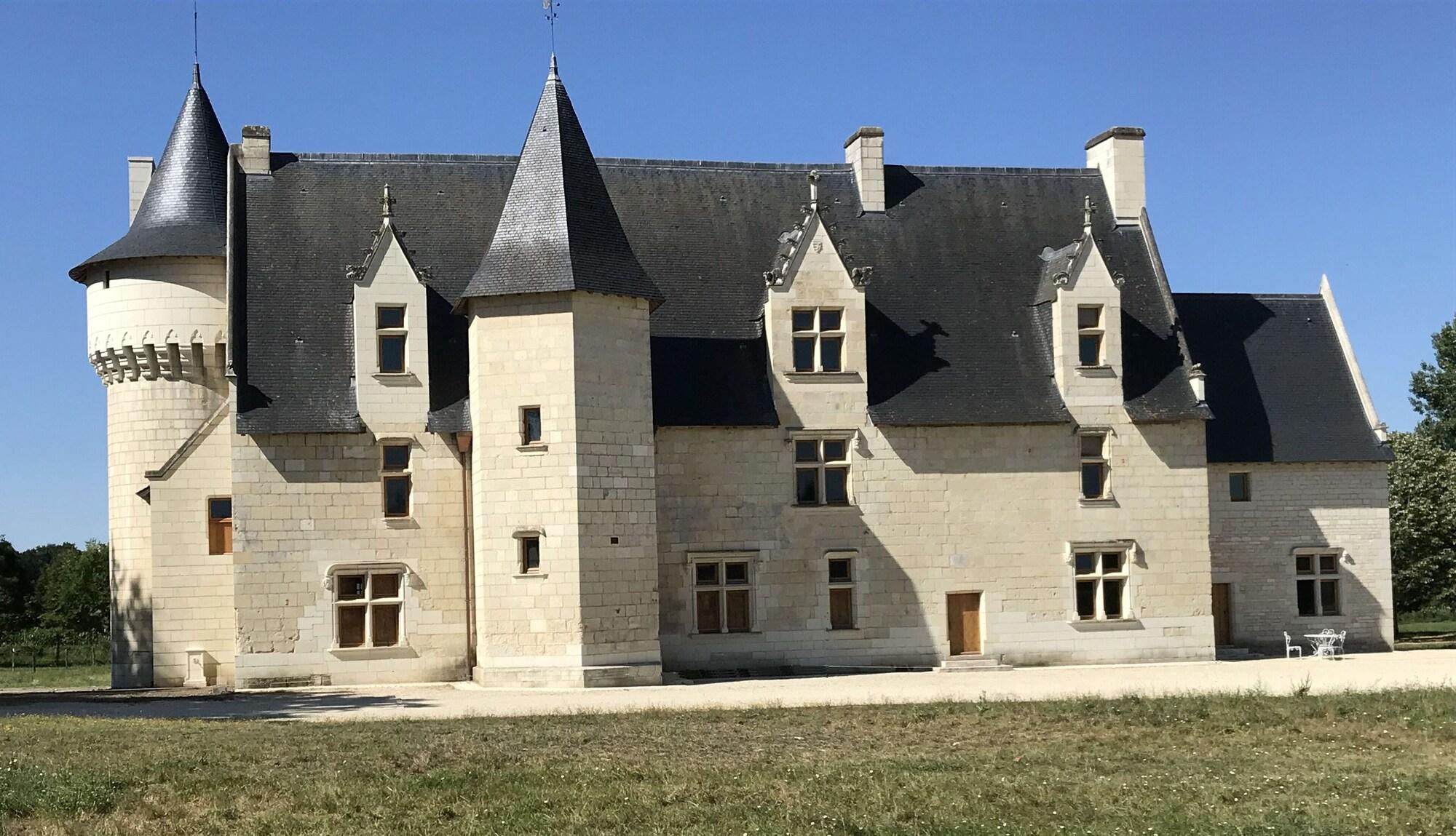 Varios Les Trois-Moutiers