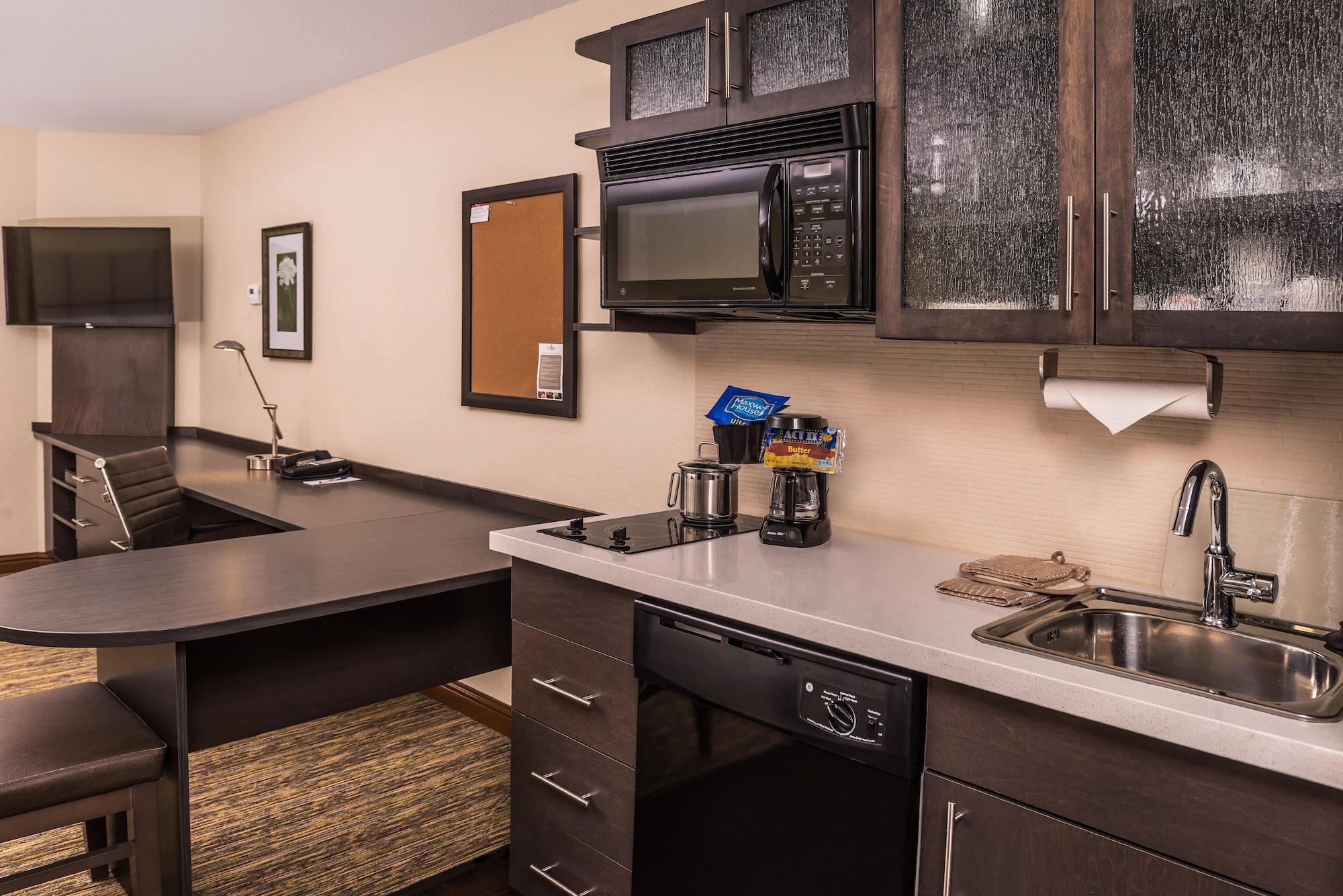 Equipamiento de Habitación Candlewood Suites Kansas City Speedway by IHG
