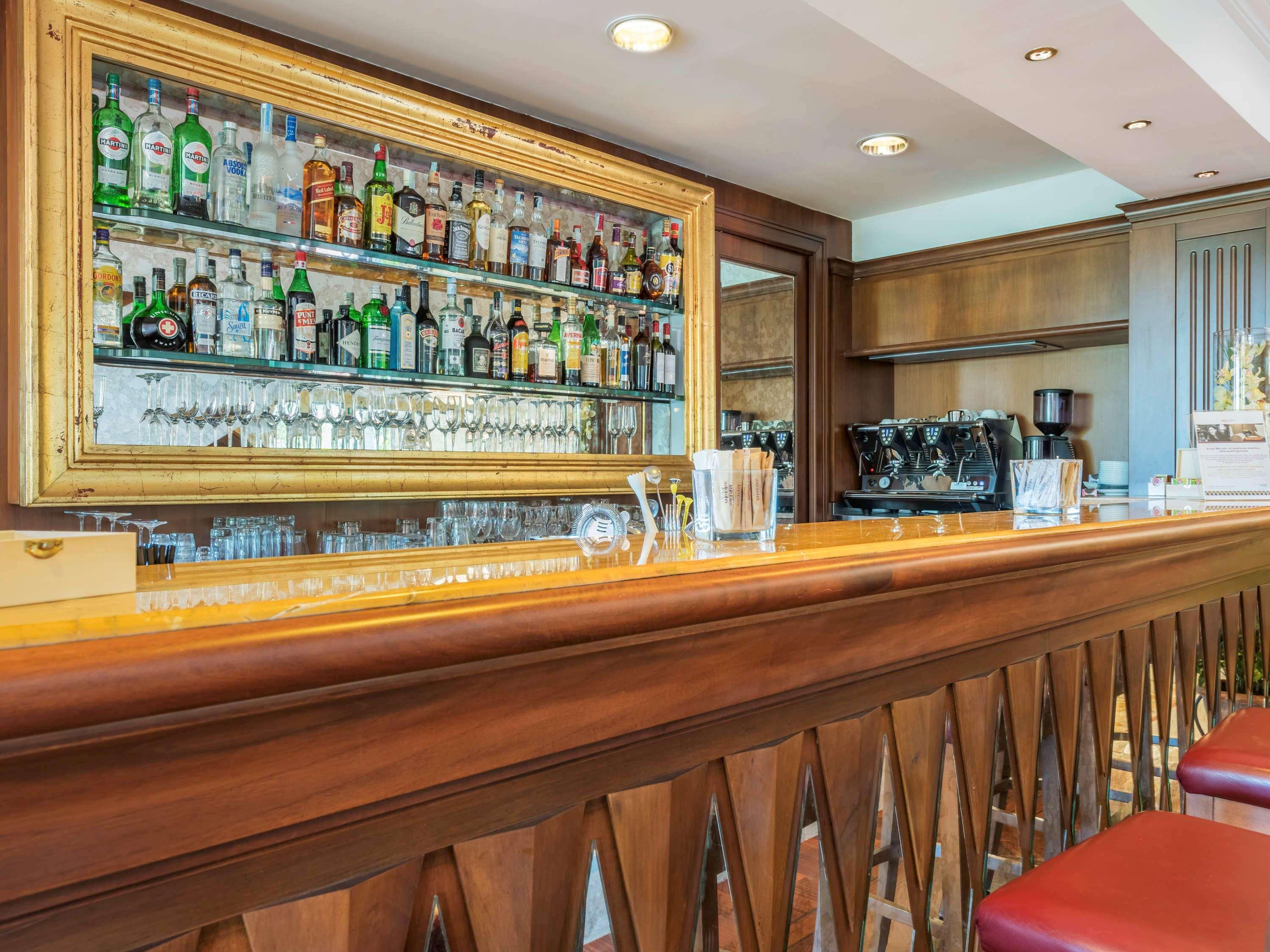 Bar/Salón Mercure Petriolo Siena Terme Spa Hotel