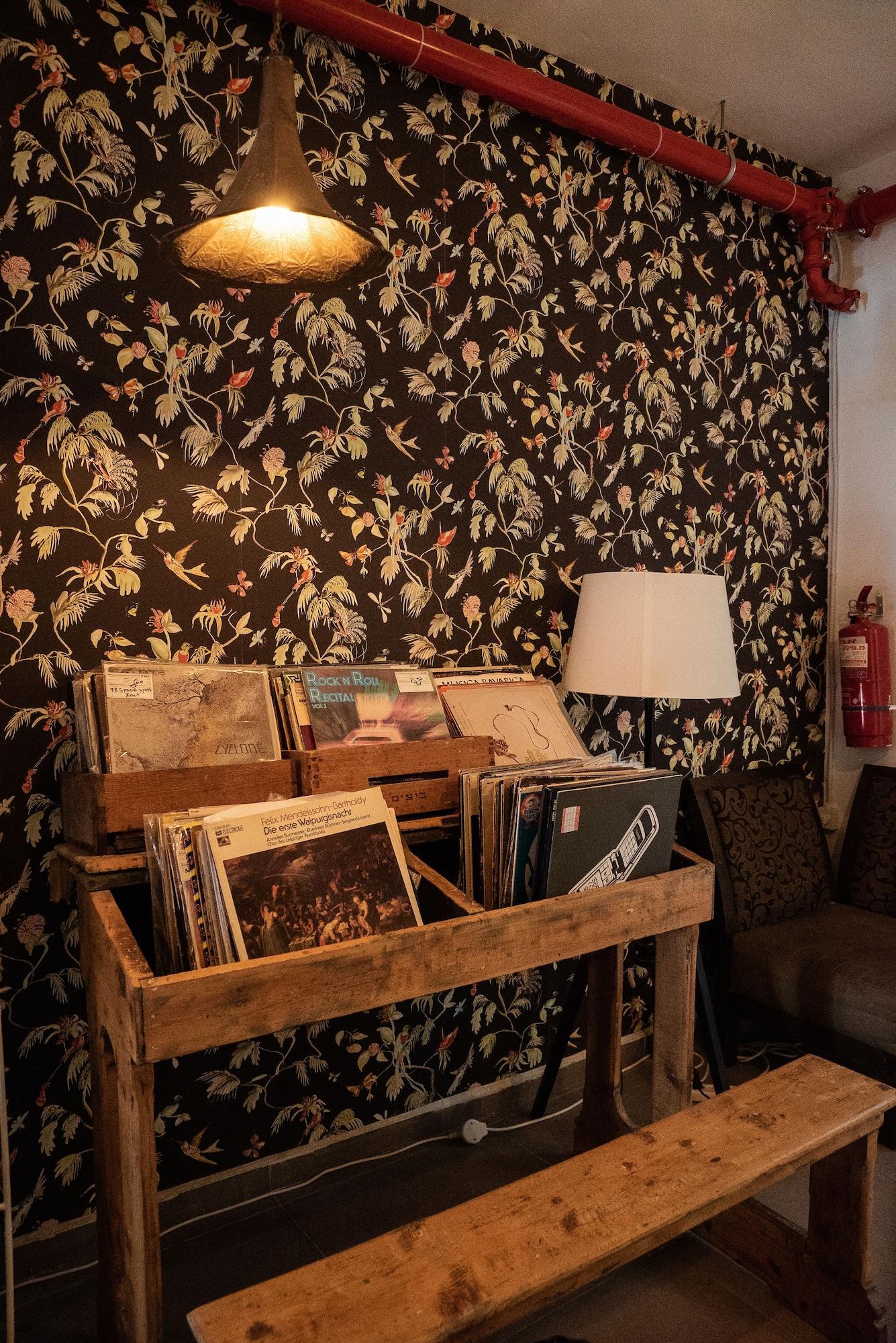 Vista Lobby Rena's House