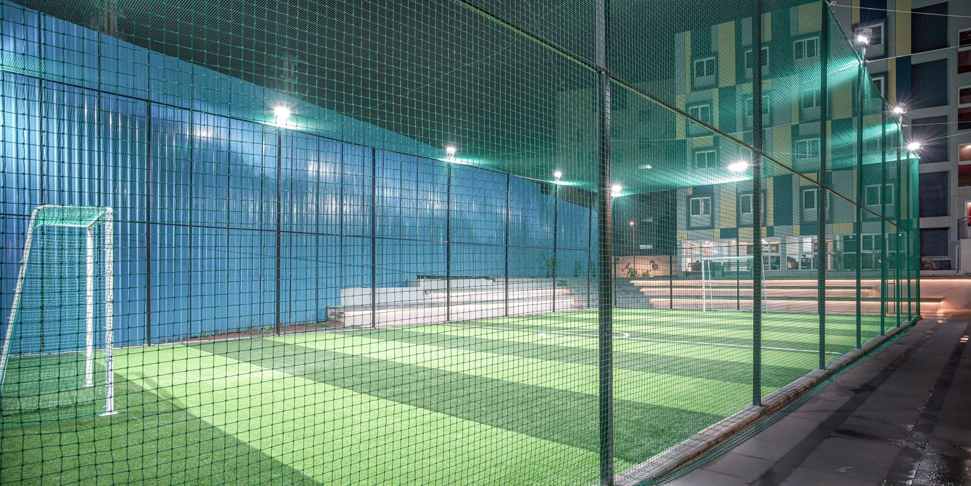 Bar/Salón Yello Stays ITPL