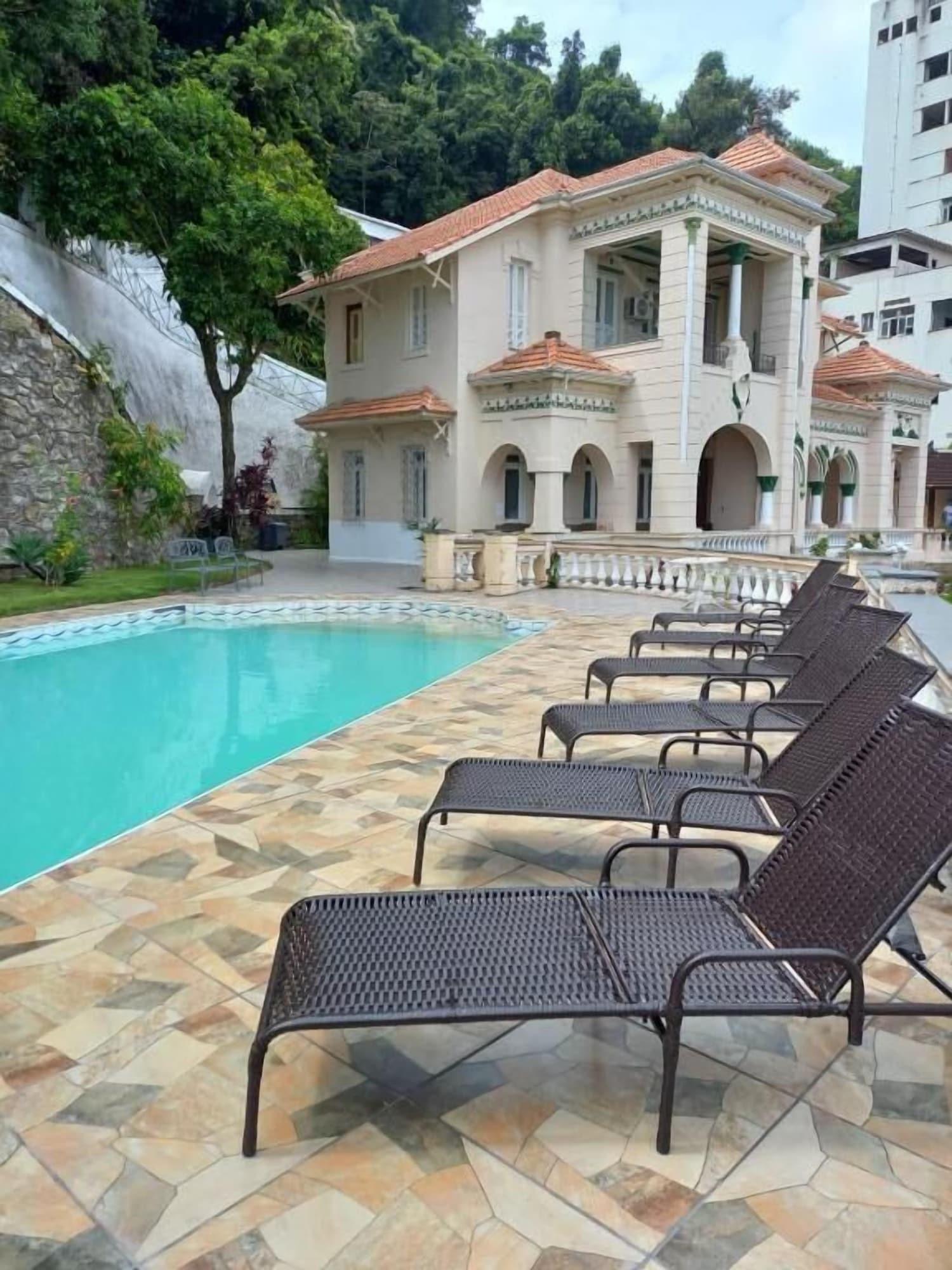 Vista Piscina Hostel Casa das Luzes