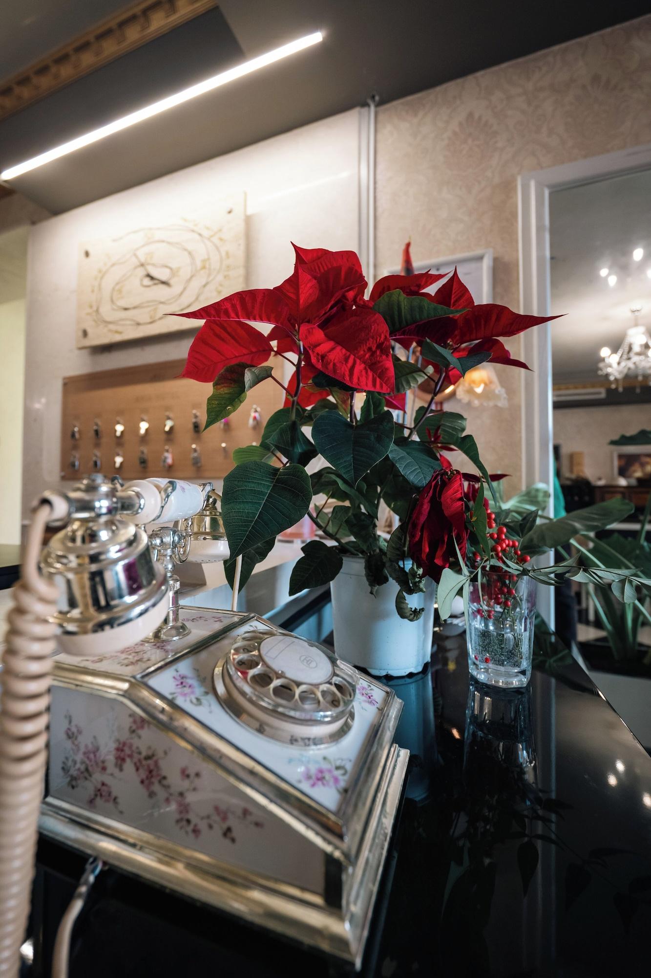 Bar/Salón Hotel Aria