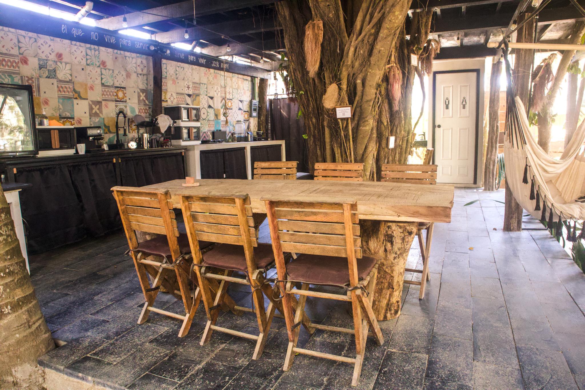 Área de desayuno El Refugio de Sayulita - Solo Adultos