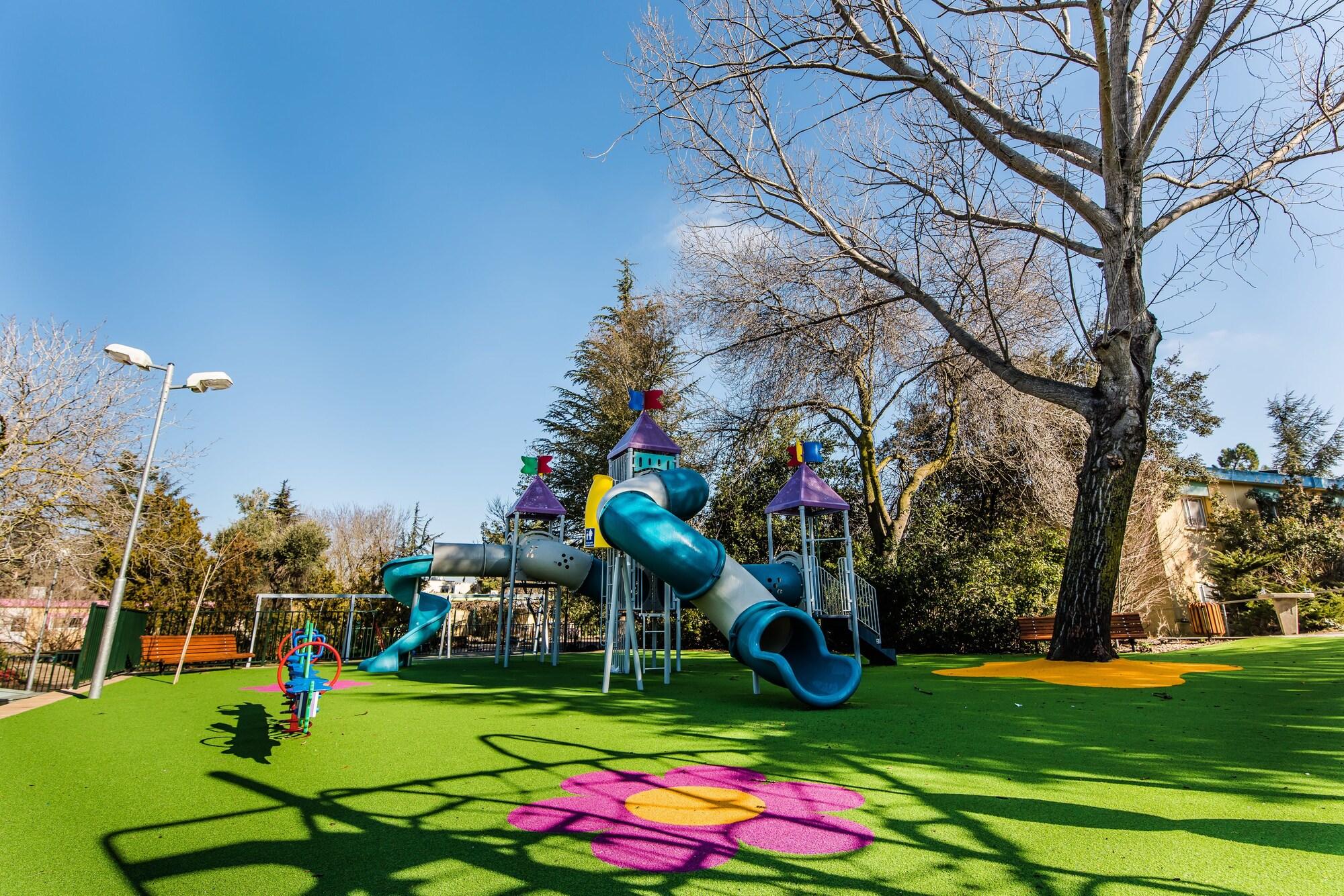 Instalaciones Recreativas Merom Golan Resort