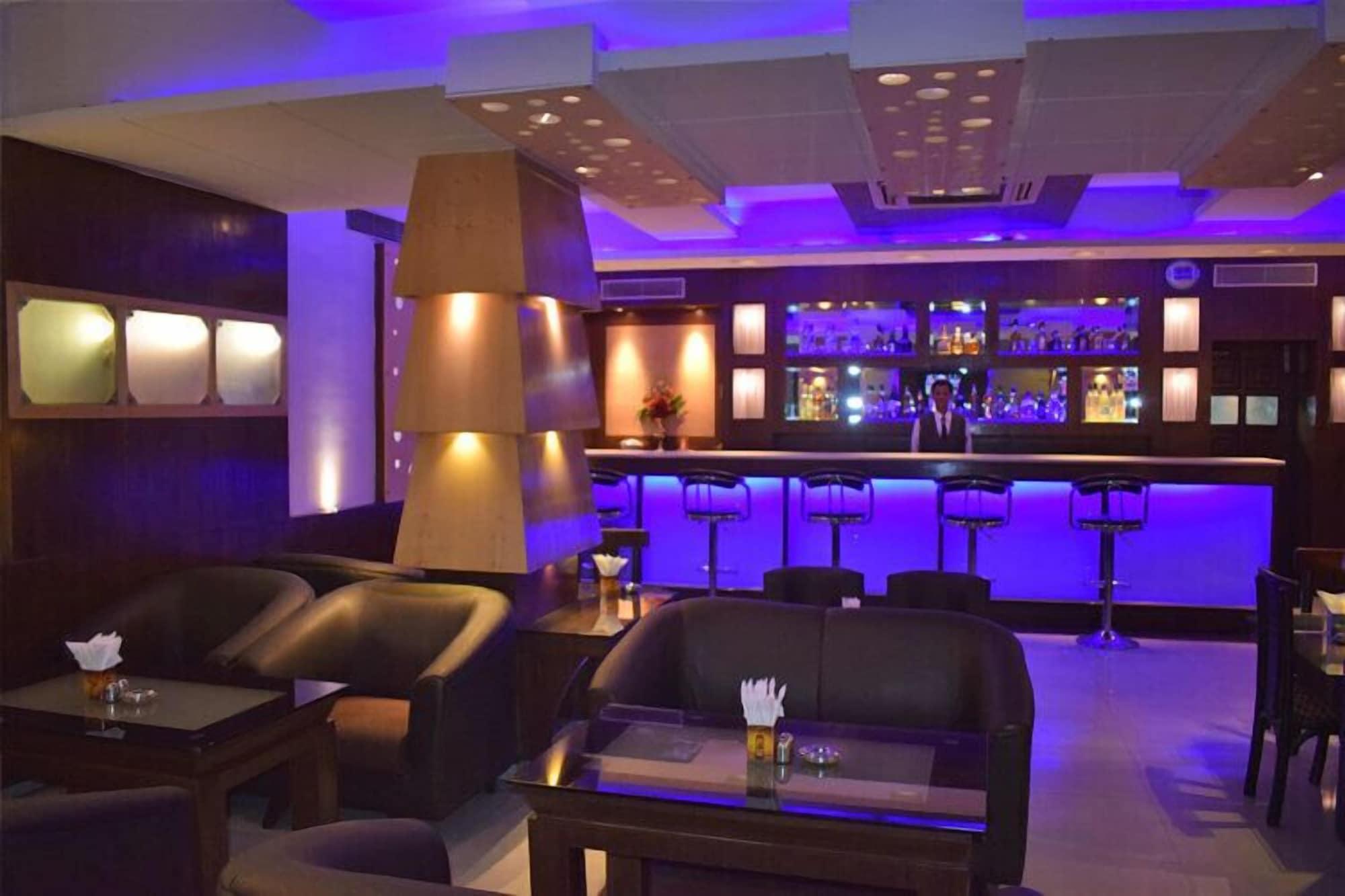 Bar/Salón Hotel Vaibhav