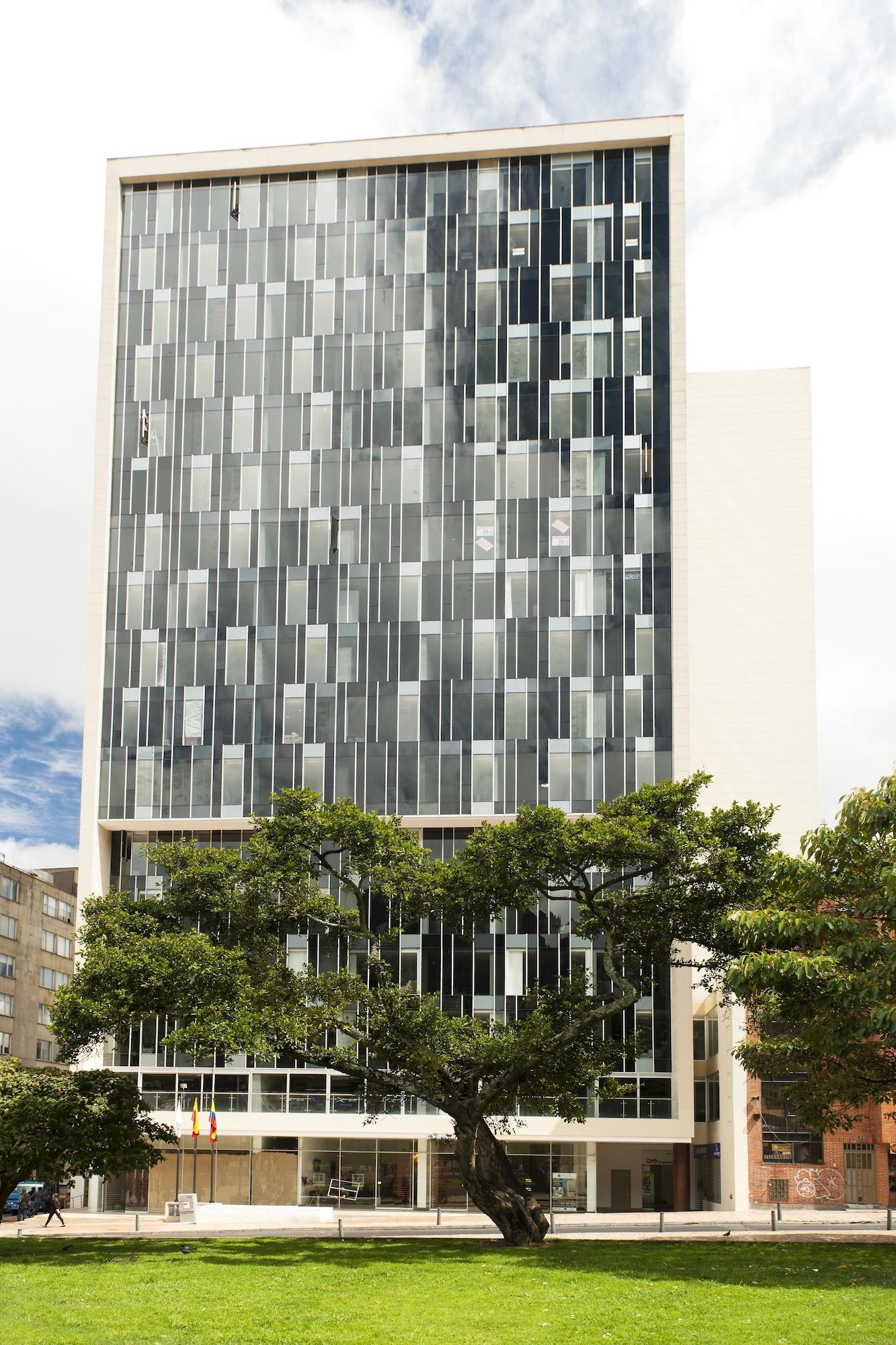 Vista Exterior Hotel Bh Bicentenario