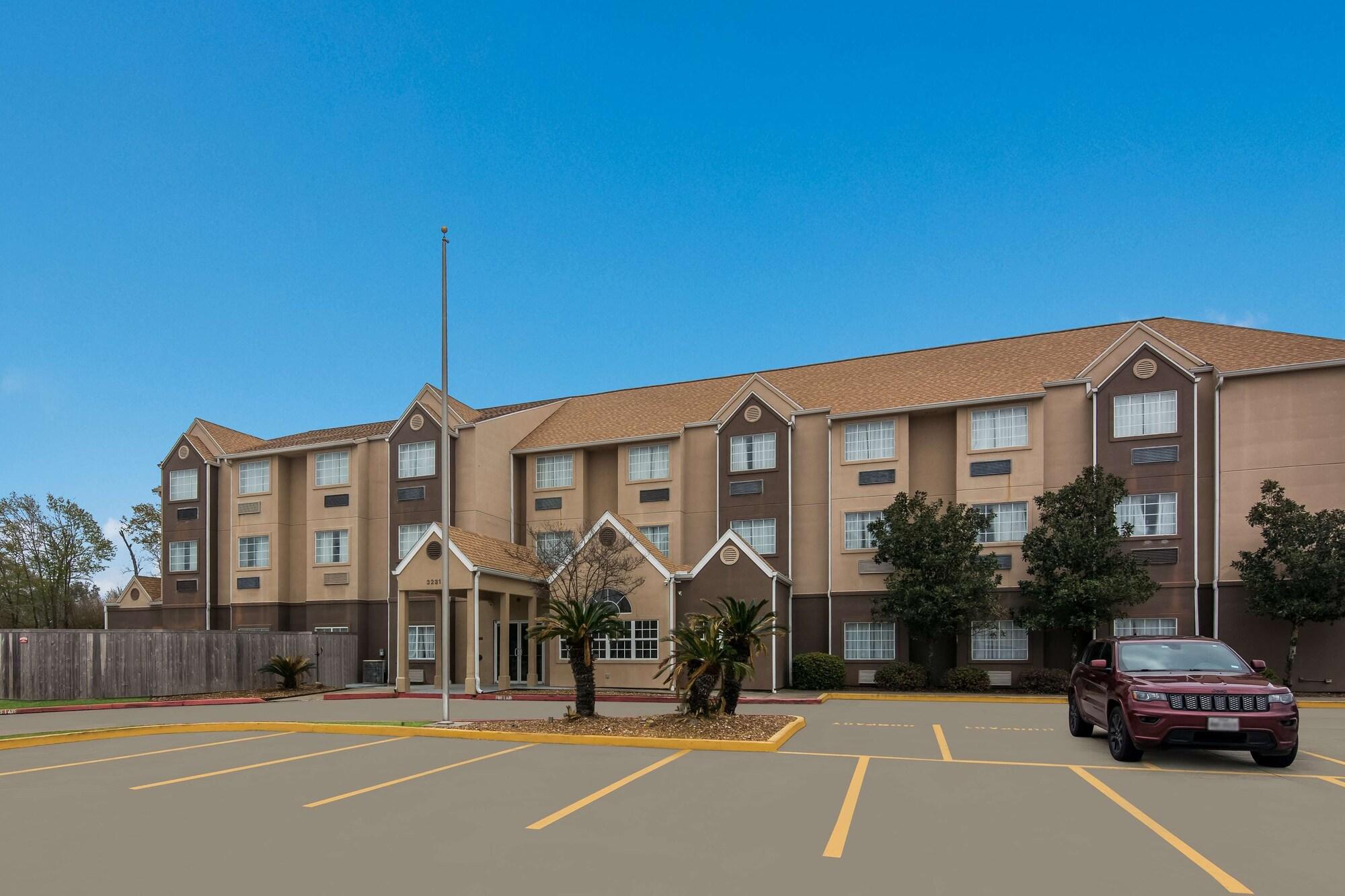 Varios Americas Best Value Inn & Suites Lake Charles at I-210 Exit 5