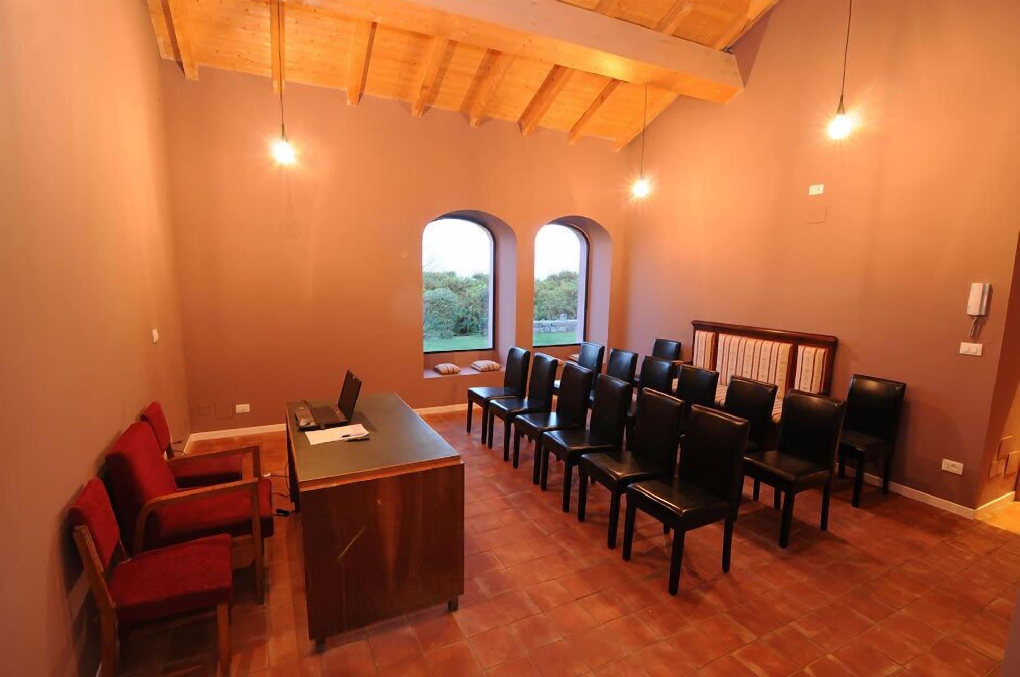 Sala de Reuniones Il Giardino degli Ovali