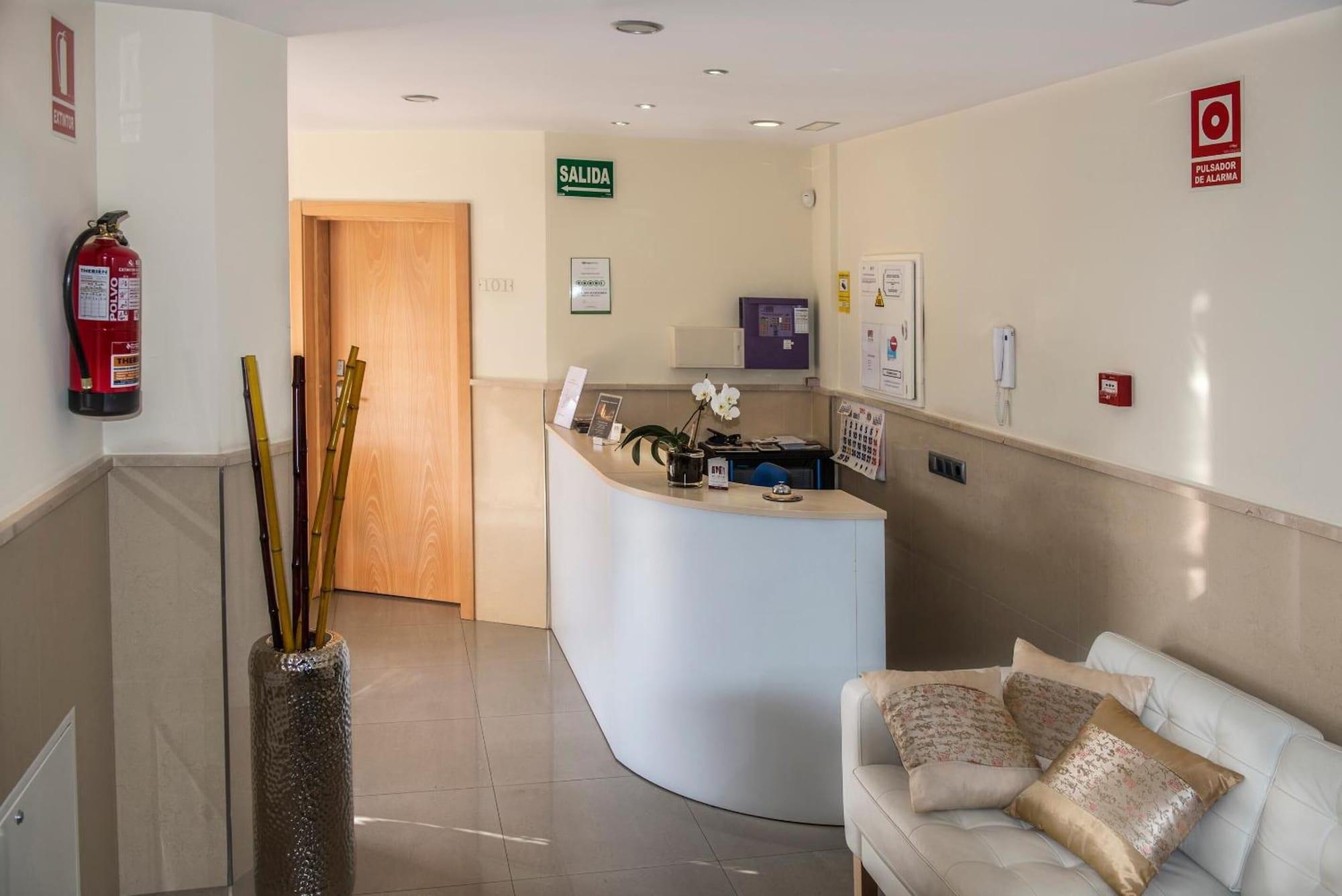 Vista Lobby Hotel Puerta de la Santa