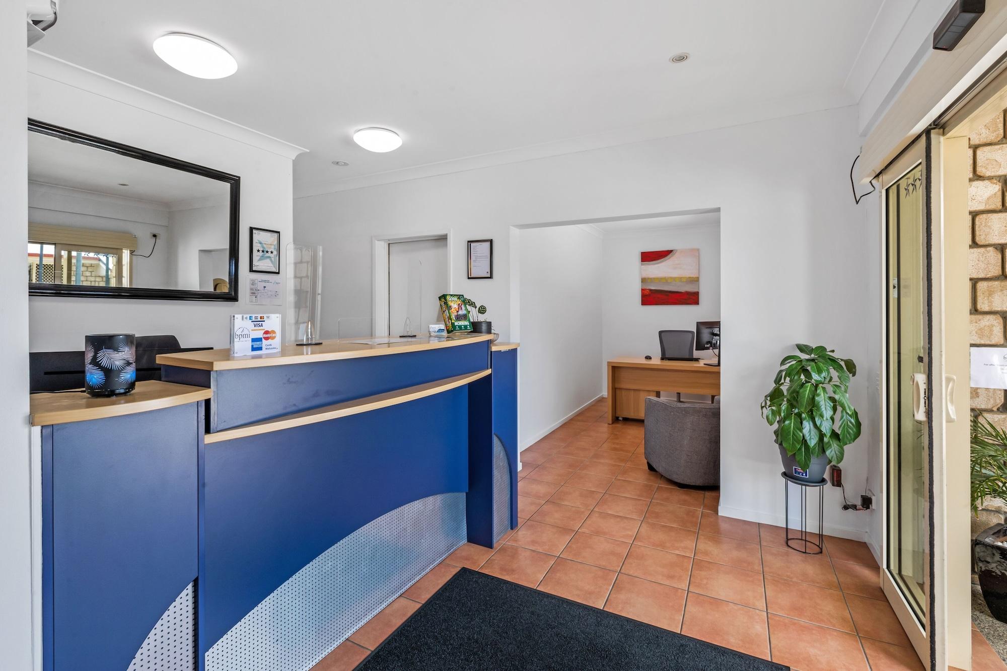 Vista Lobby Browns Plains Motor Inn